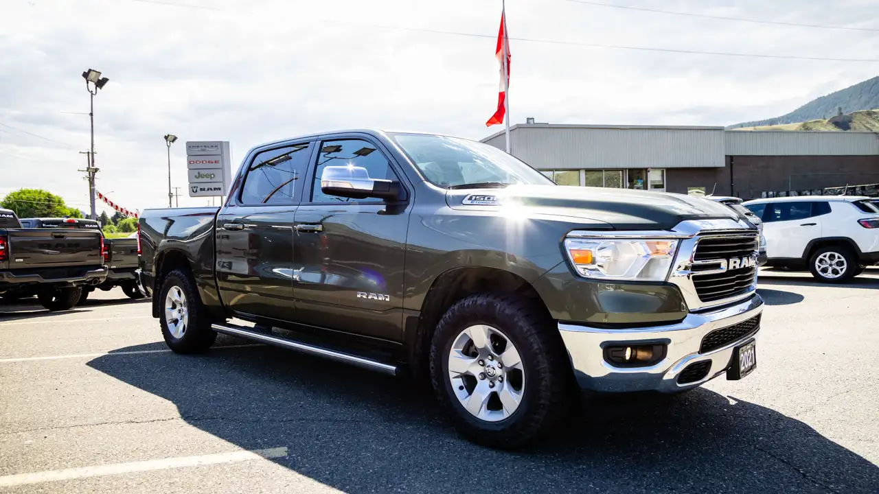 RAM 1500 снимка RAM 1500
