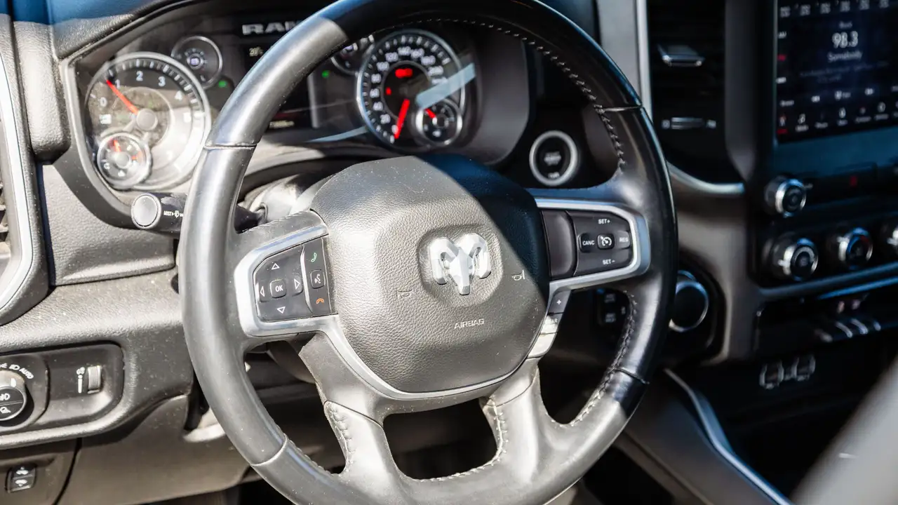 RAM 1500 снимка RAM 1500
