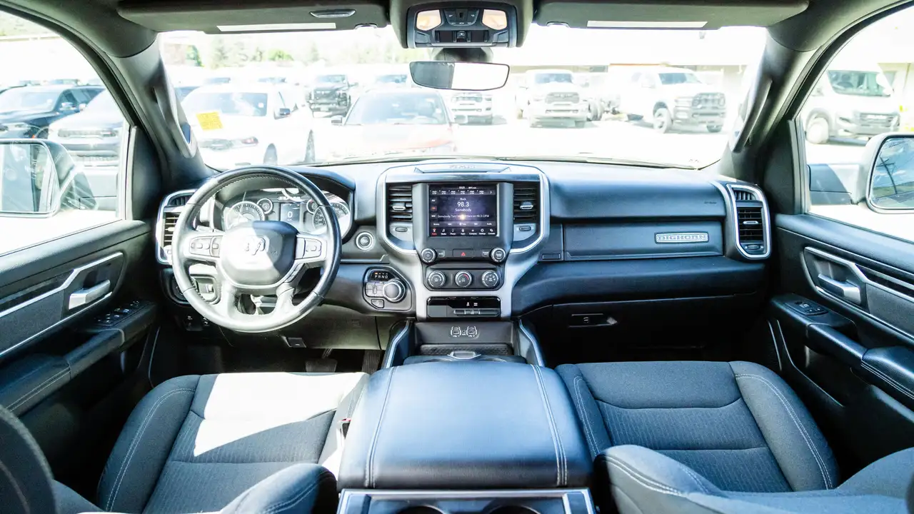 RAM 1500 снимка RAM 1500