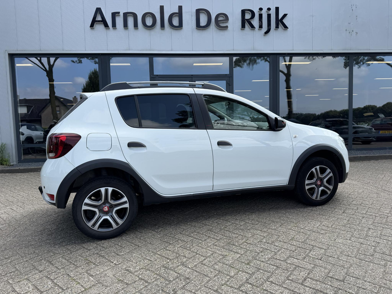 Dacia Sandero 0.9 TCe Tech Road — photo 3