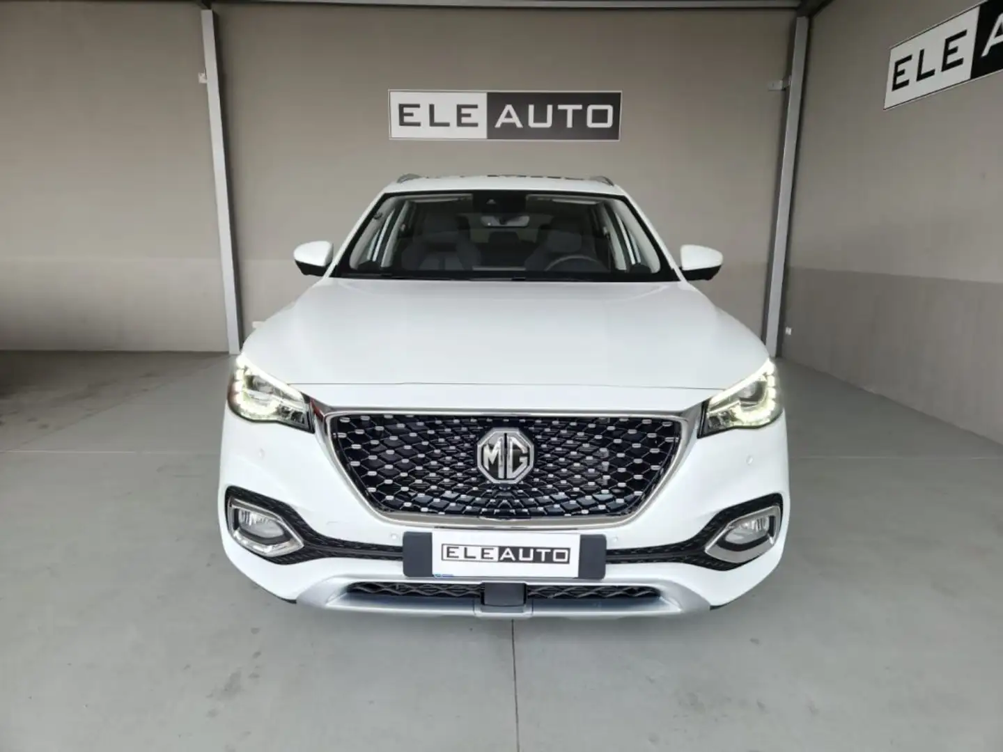 MG EHS PHEV 162cv Hybrid Luxury Tetto Apribile Blanc - 2