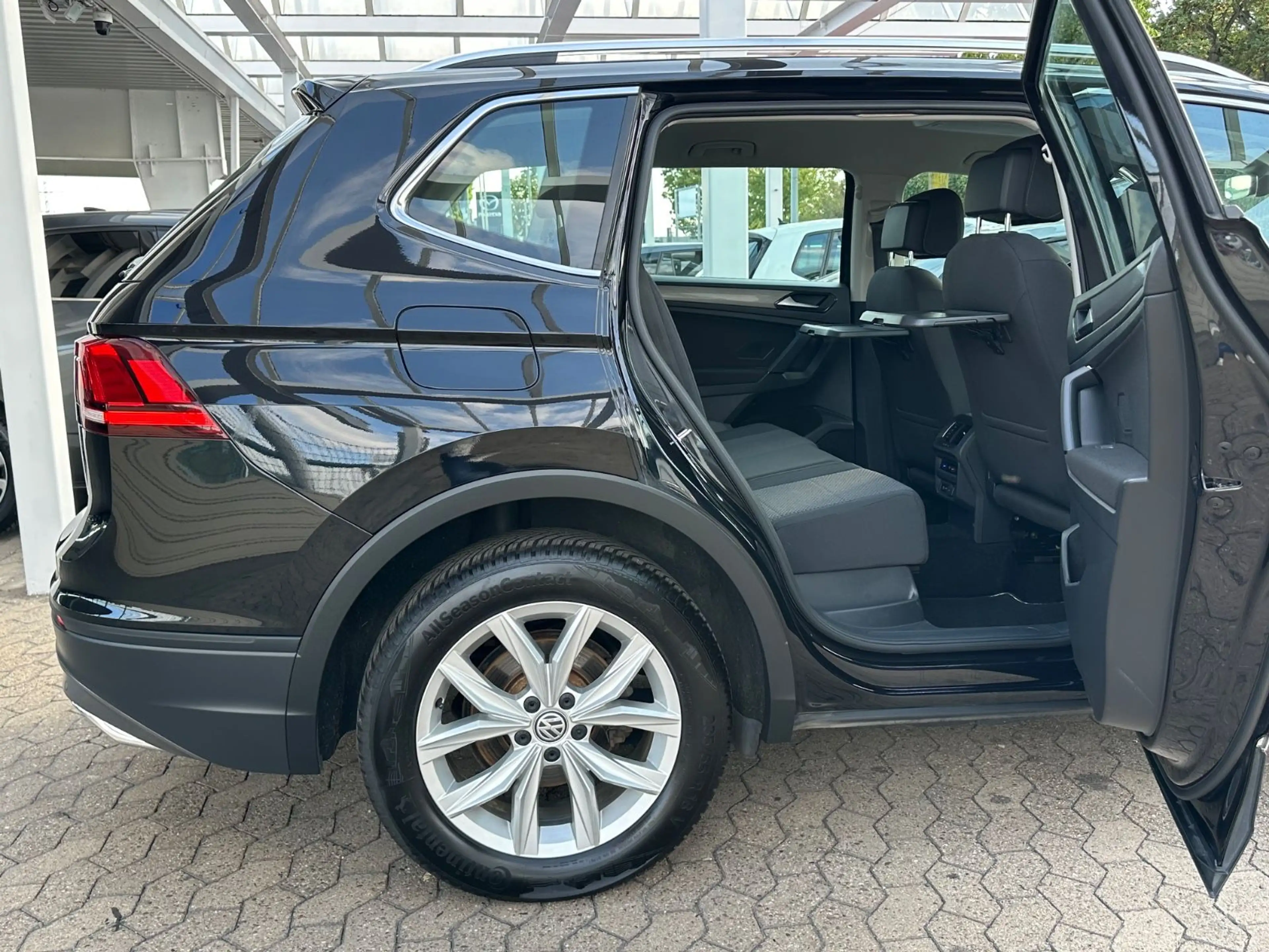 Volkswagen Tiguan Allspace Comfortline*Navi*ACC*PDC*AHK*Sit — photo 8