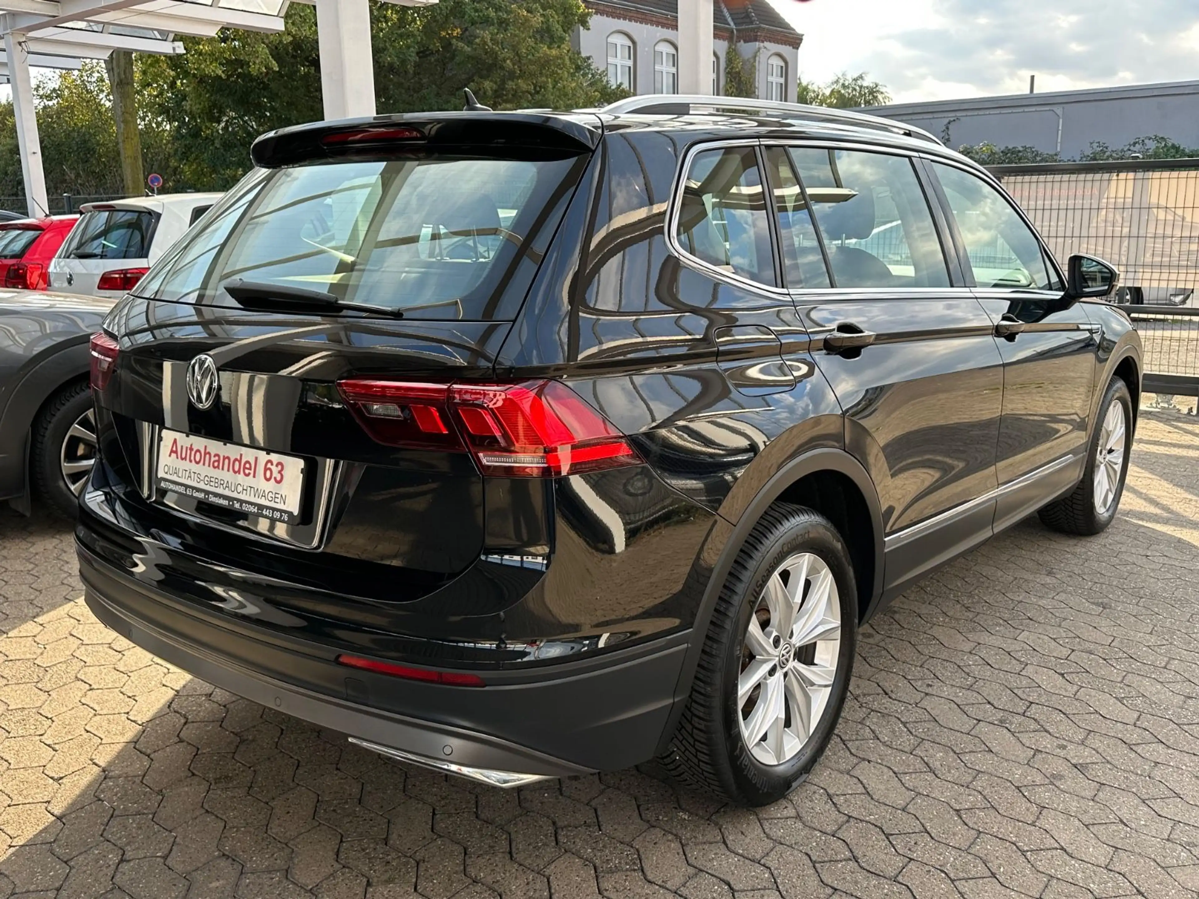 Volkswagen Tiguan Allspace Comfortline*Navi*ACC*PDC*AHK*Sit — photo 4