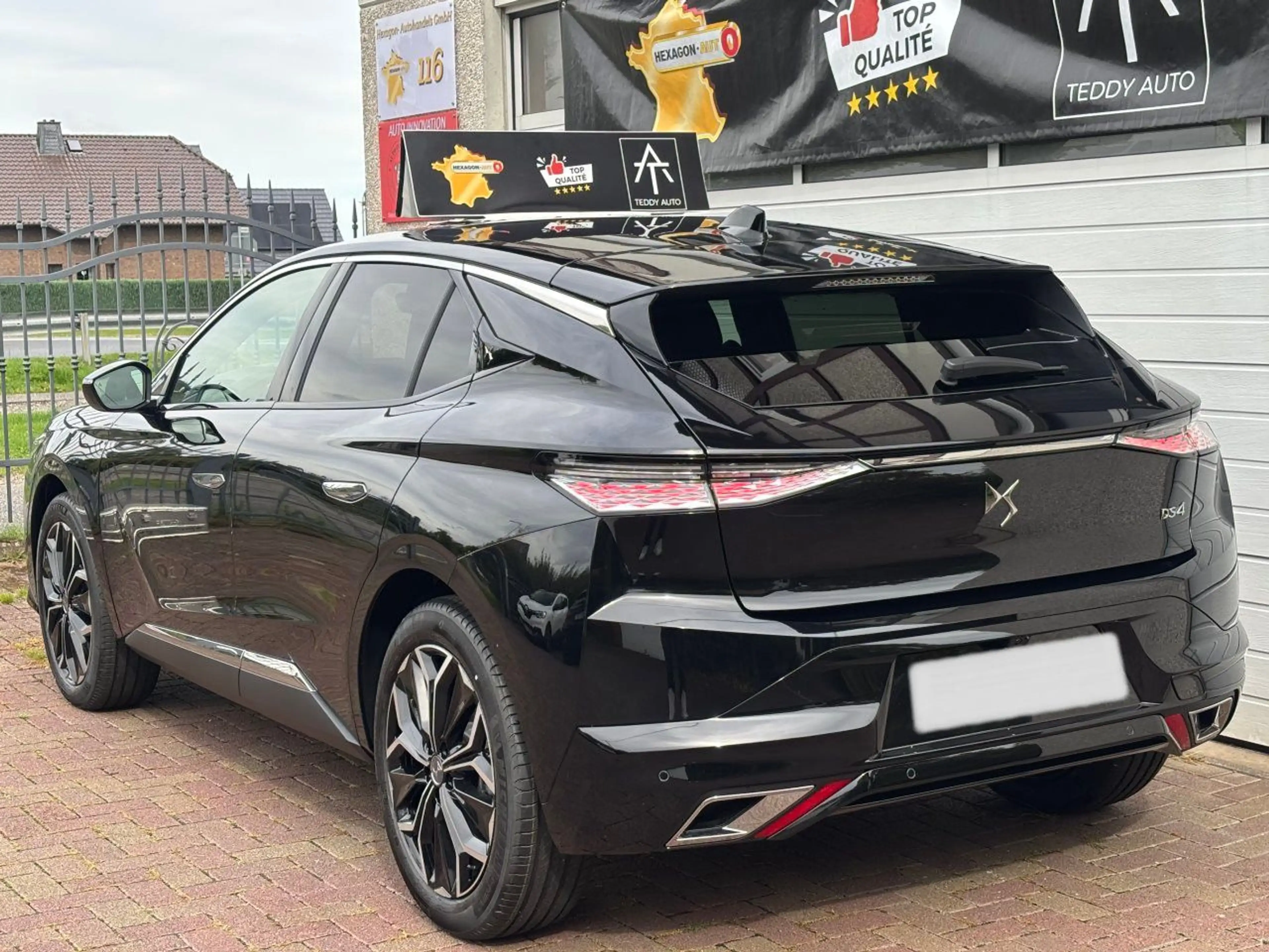 DS Automobiles DS 4 BlueHDI 130 EAT8 Ant. St. Exupéry, NAPPA, SD — photo 4
