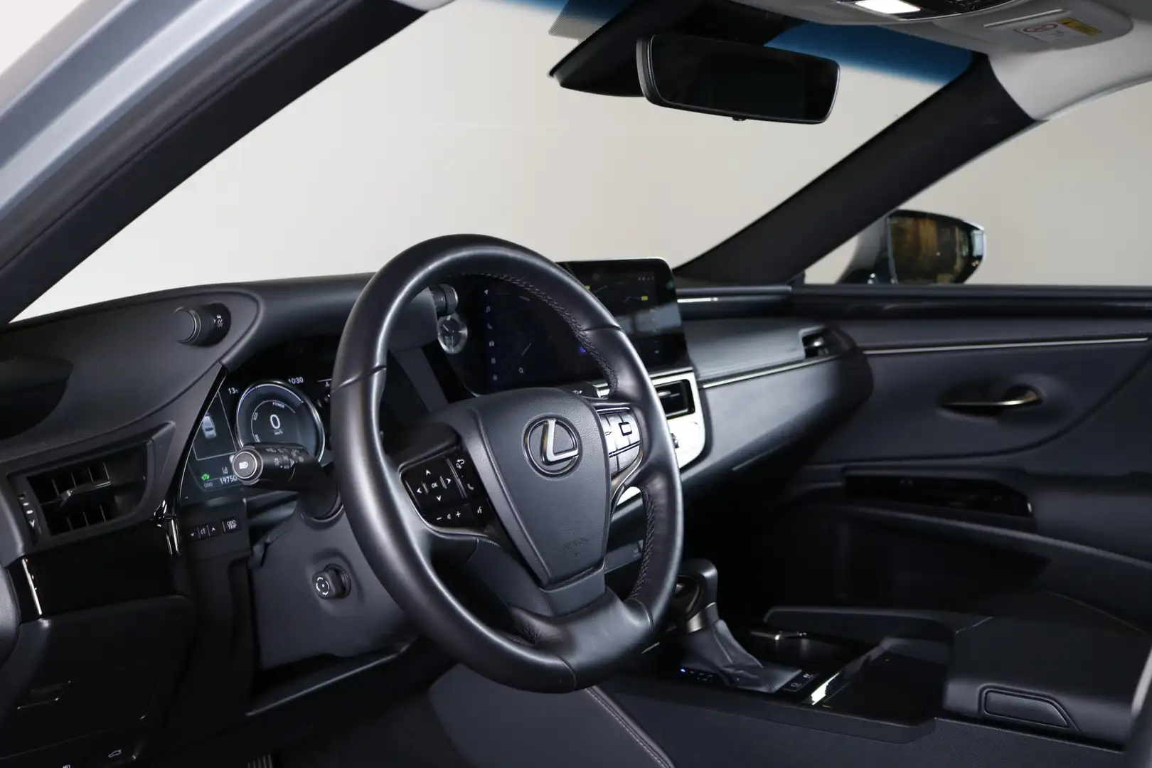 Lexus ES 300 300h Business Line | Leder | Navigatie | Stoelverw Gris - 2
