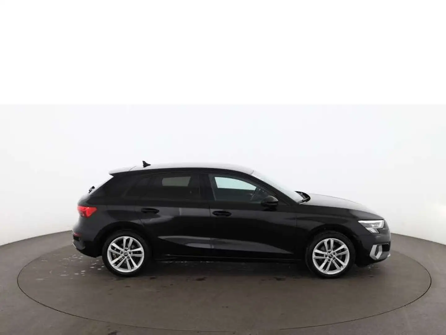 Audi A3 Sportback 35 TDI advanced Aut LED NAVI SITZHZG Schwarz - 2
