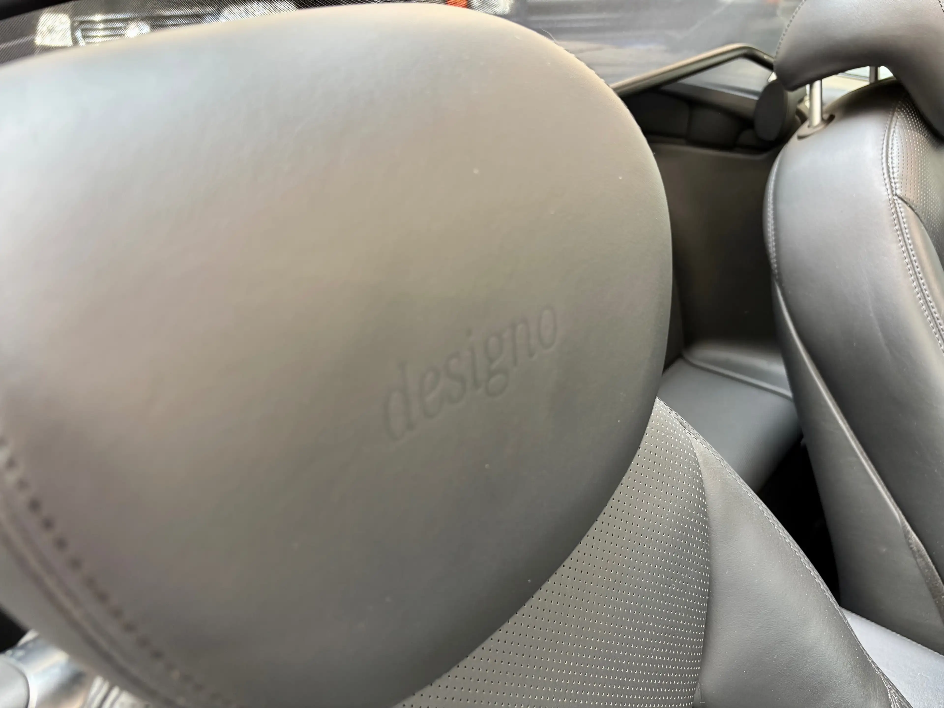 Mercedes-Benz SL 500 SL 500 DESIGNO BI-Xenon PDC Massage BOSE Vollausstattung 2.Hand — photo 9