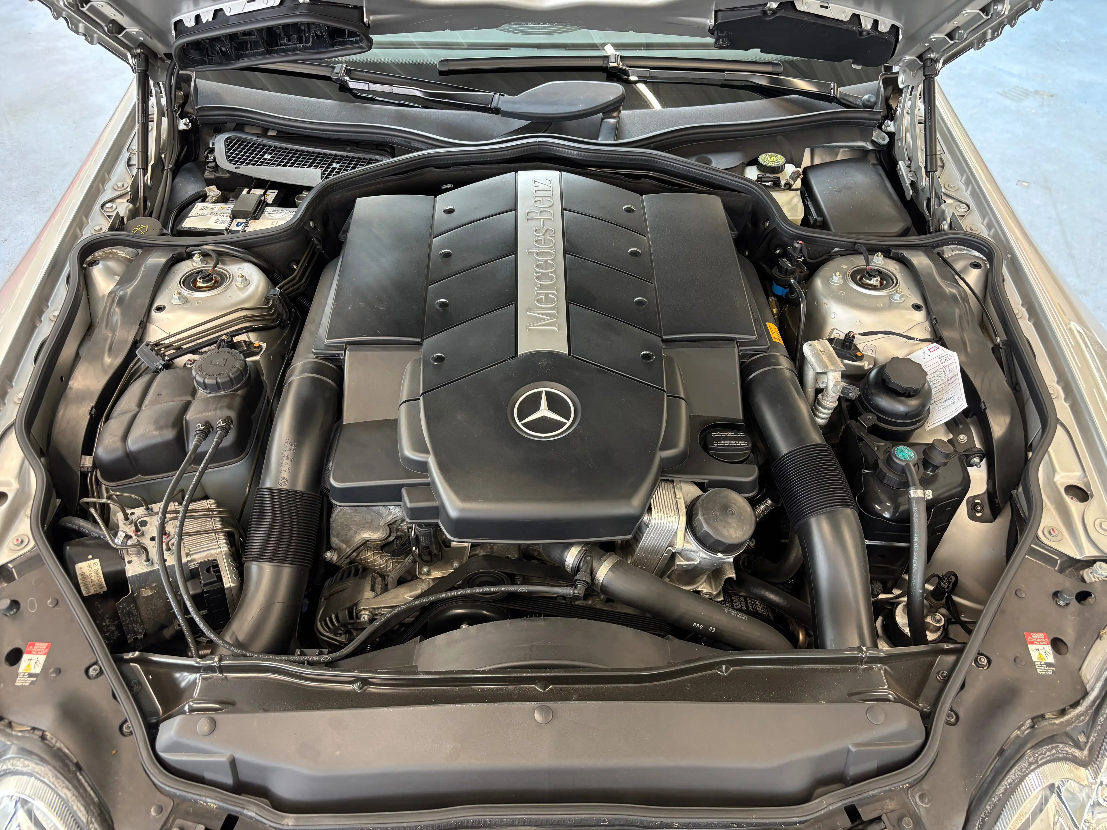 Mercedes-Benz SL 500 SL 500 DESIGNO BI-Xenon PDC Massage BOSE Vollausstattung 2.Hand — photo 15