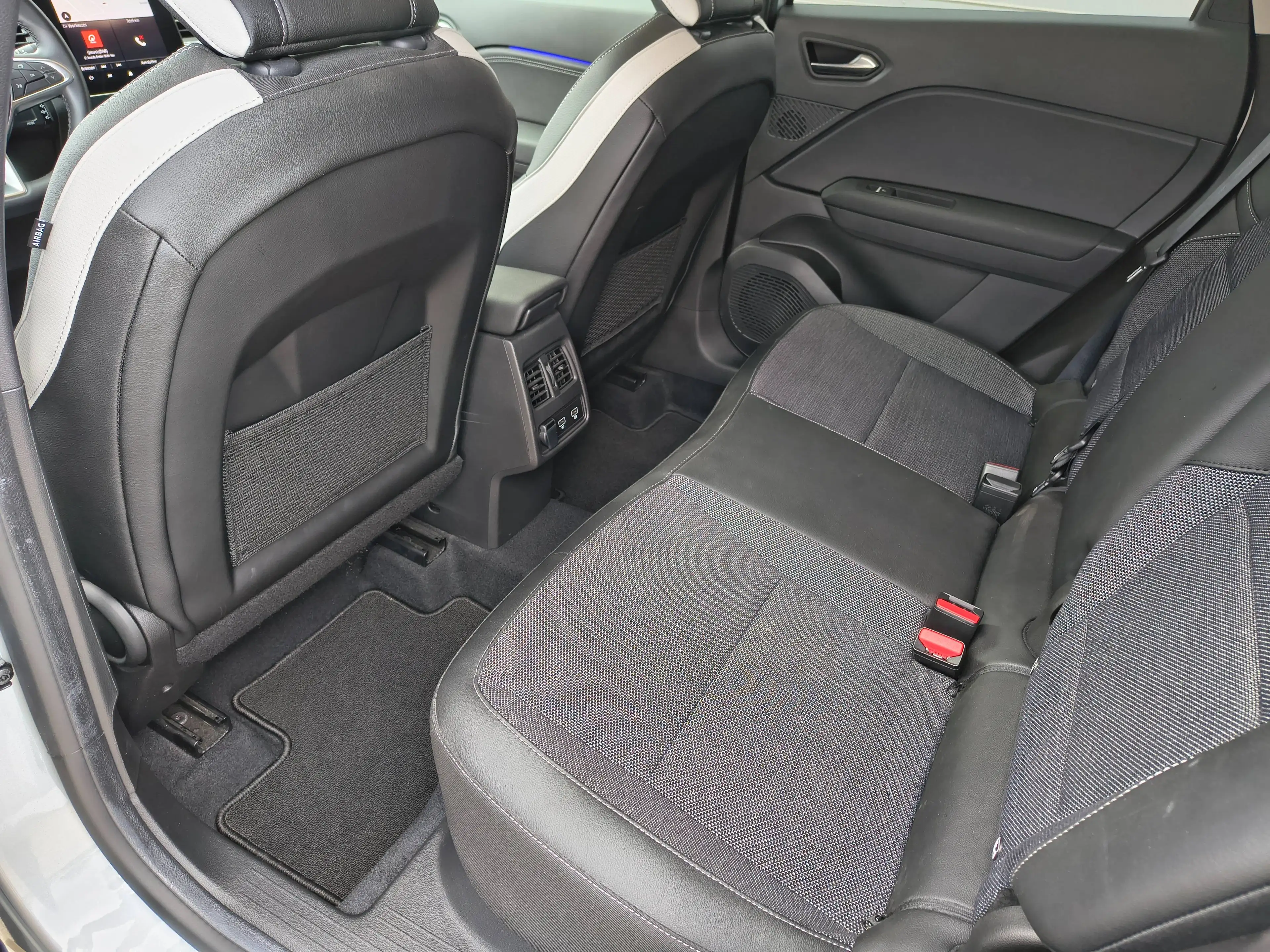 Renault Captur Captur 1.33 TCe Intens EDC GPF (EU6D) — photo 12
