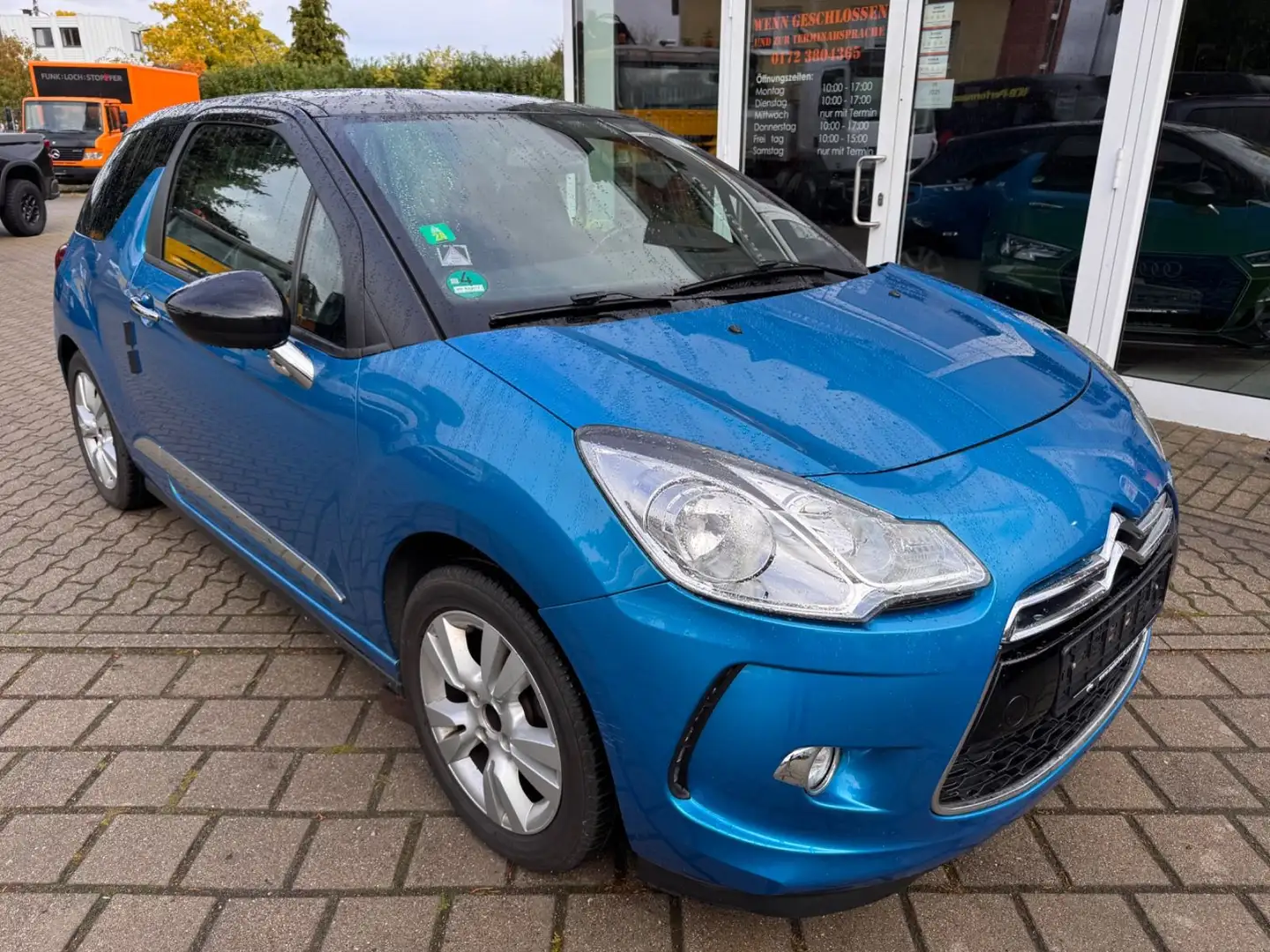 Citroen DS3 SoChic  Automatik, 1.Hand Blau - 2