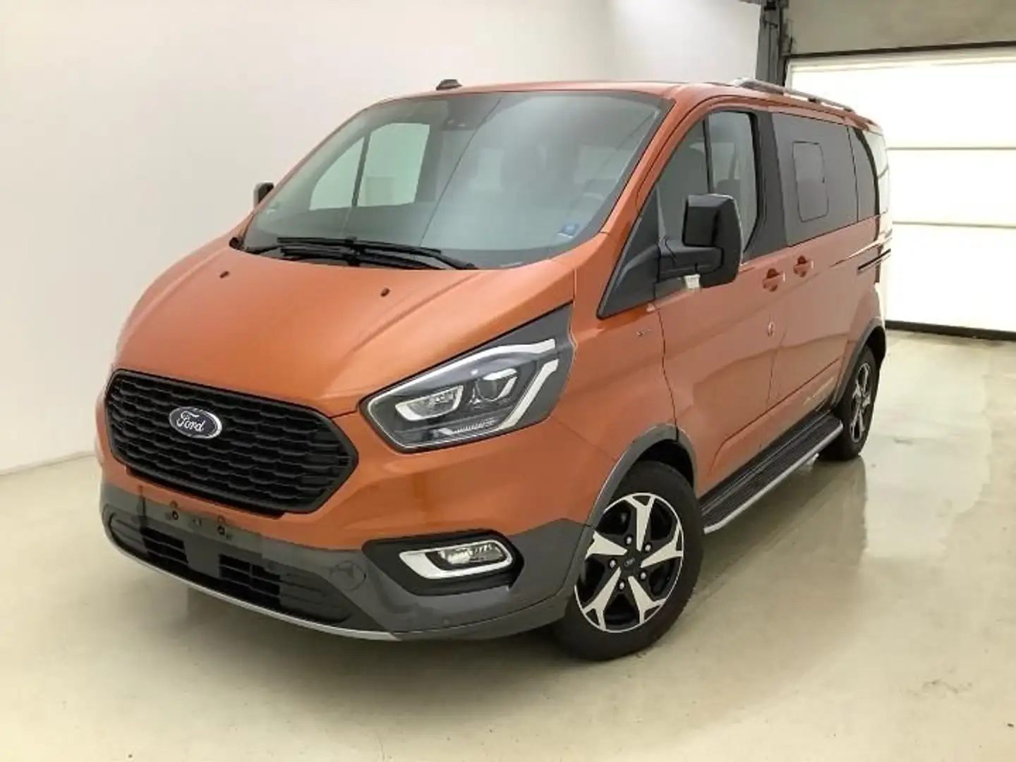 Ford Tourneo Custom 320 L1 TourneoActive_185PS_Xenon_Navi Orange - 1