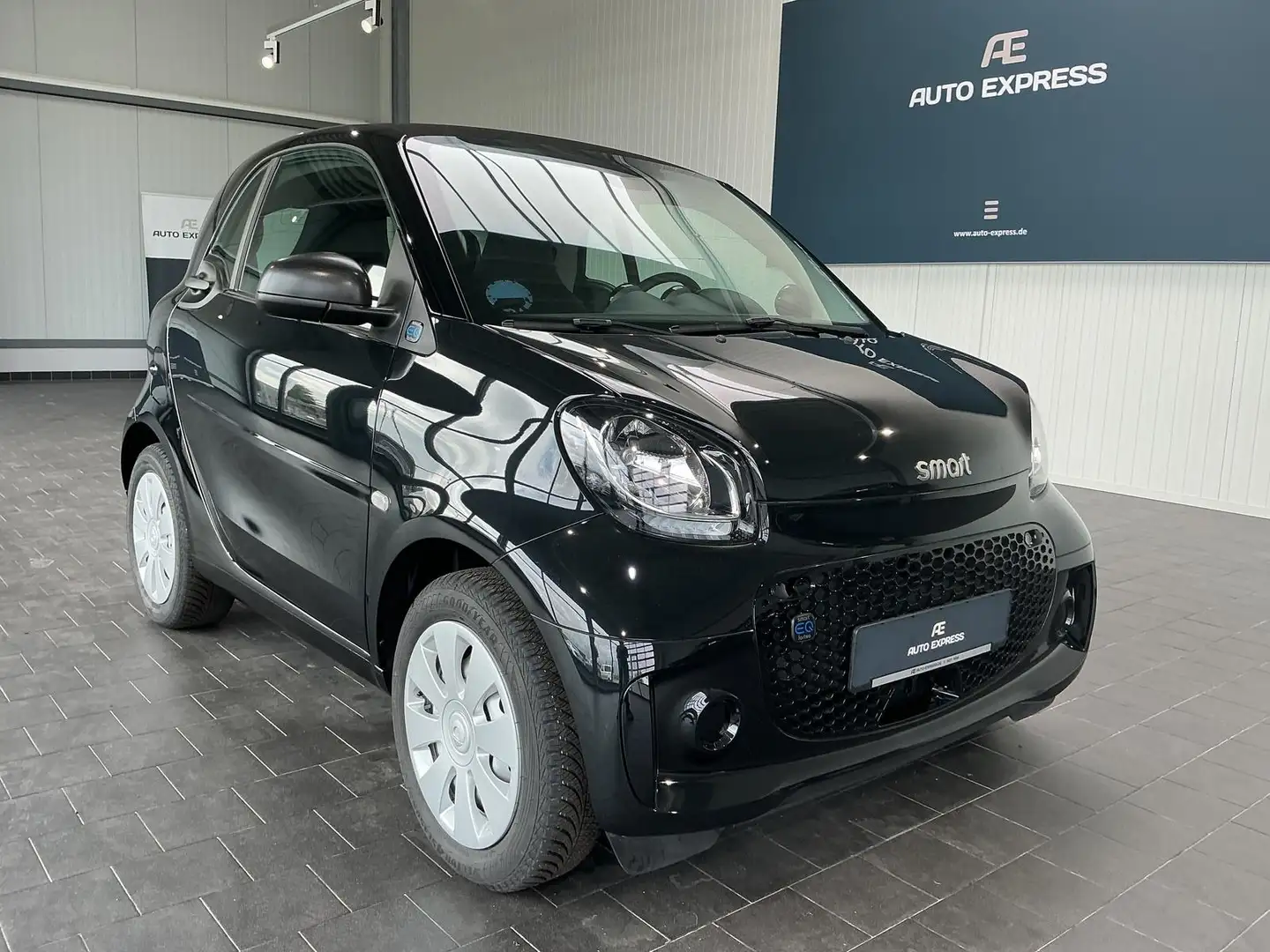 smart forTwo electric drive / EQ+Klimaanlage+1Hand+ Schwarz - 2