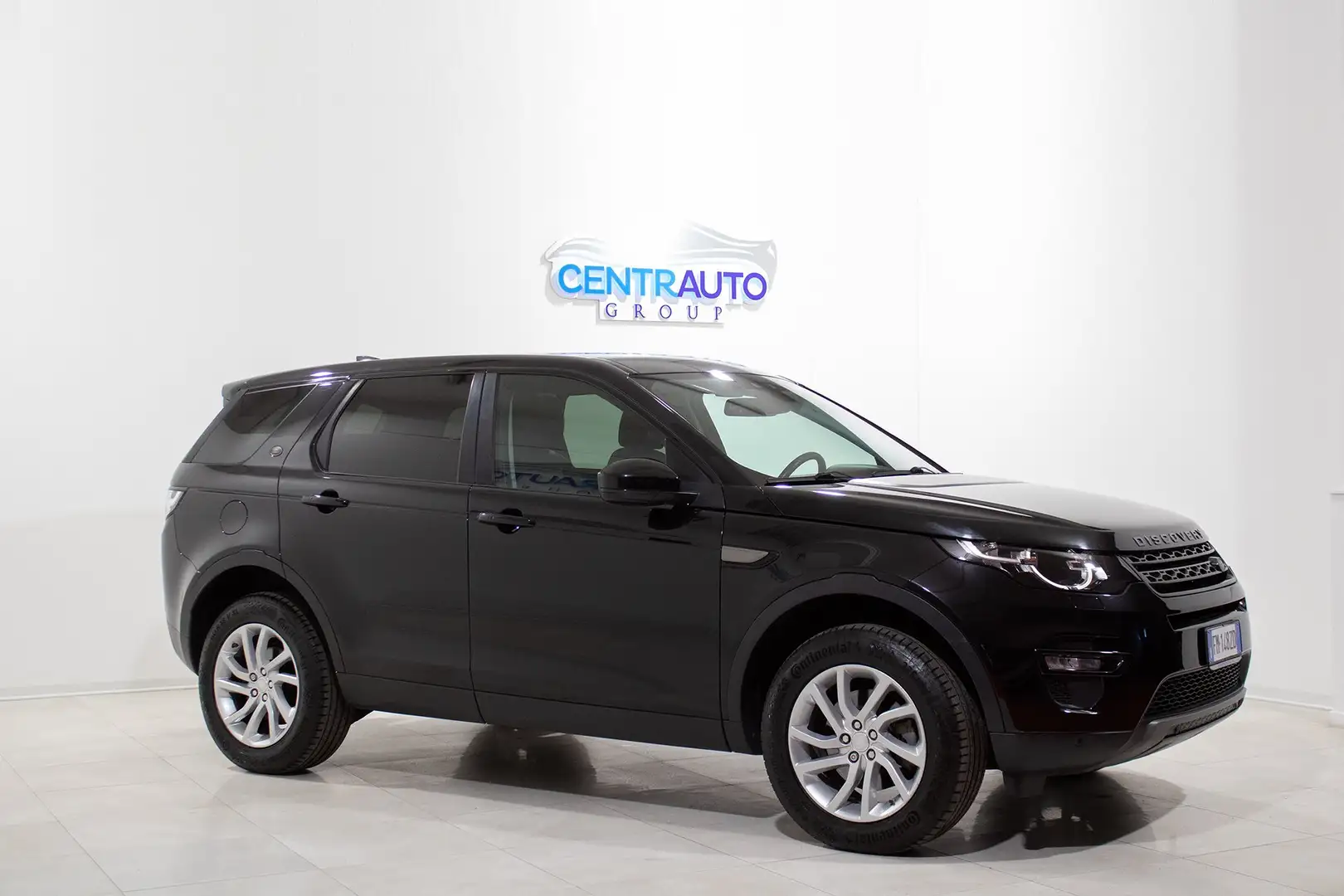 Land Rover Discovery Sport 2.0 TD4 AWD 180cv SE *KEYLESS, TETTO, PELLE* Černá - 2