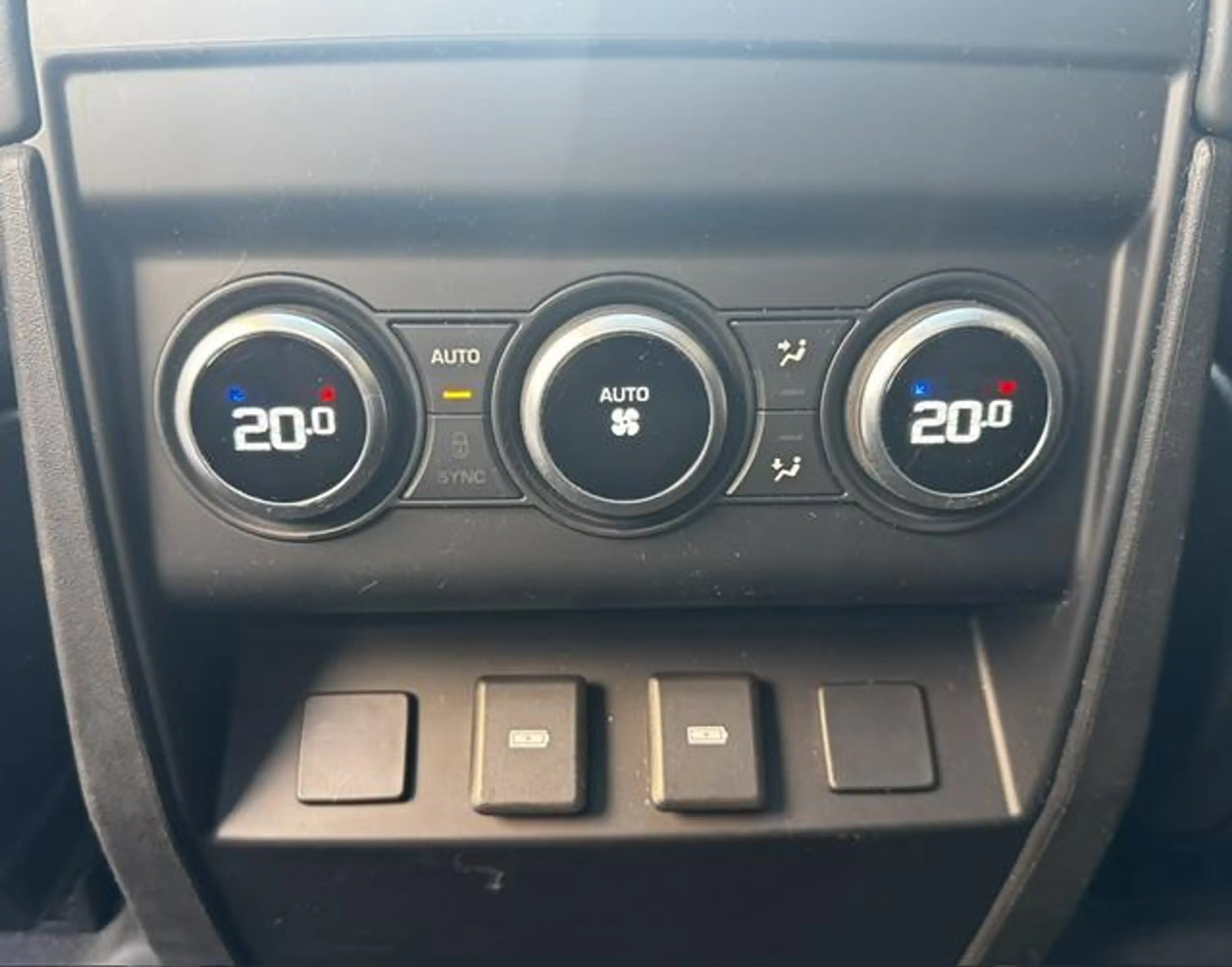 Land Rover Defender 110 2.0 P400e 110 X-Dynamic HSE BTW auto, Full opt — photo 21