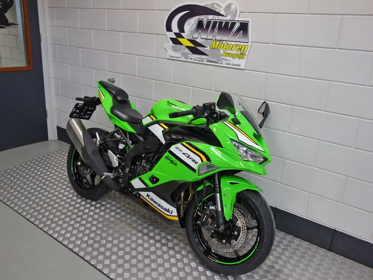 Kawasaki Ninja ZX-4RR Zöld - 2