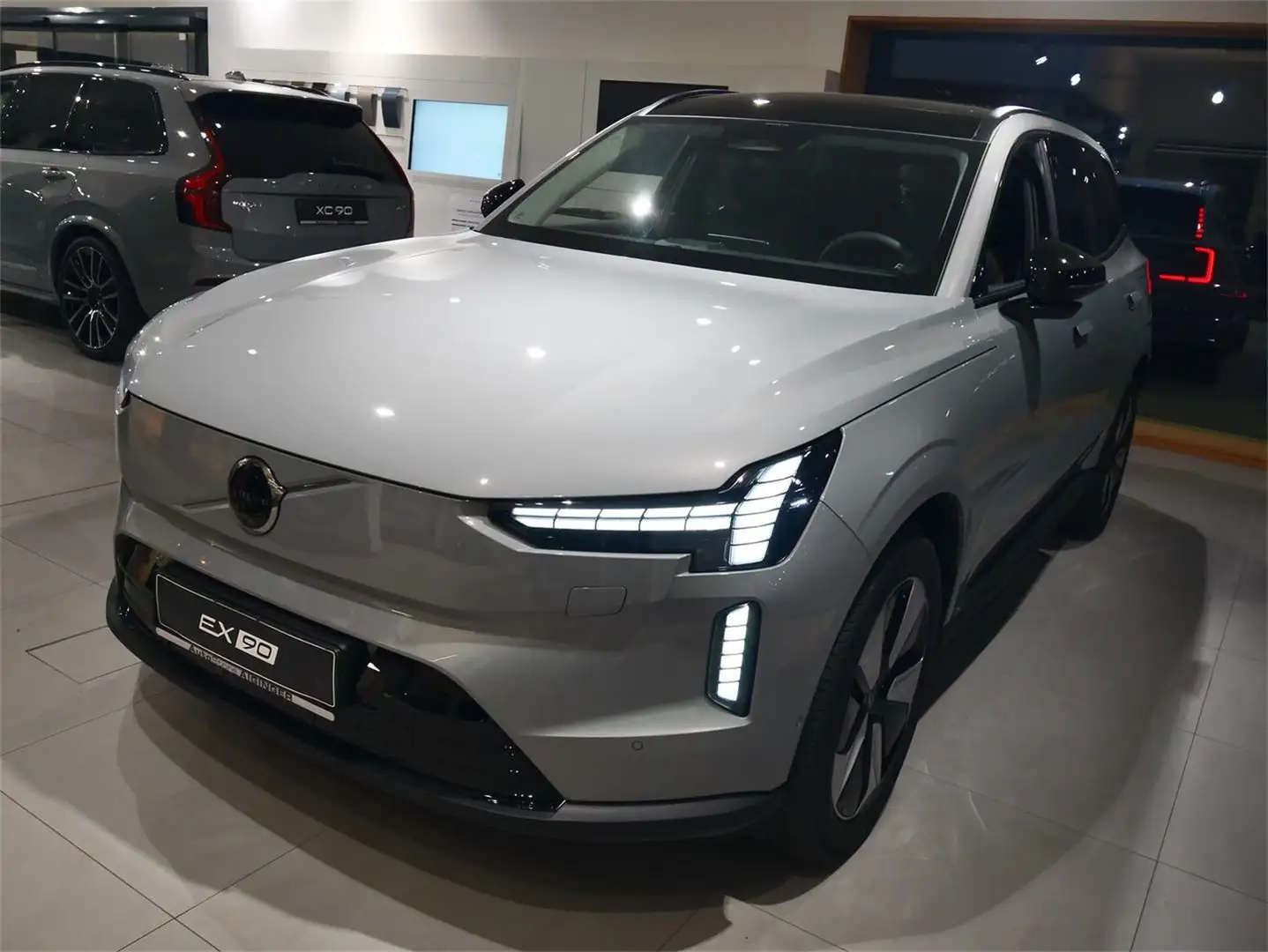 Volvo EX90 Twin Motor Core Grau - 2