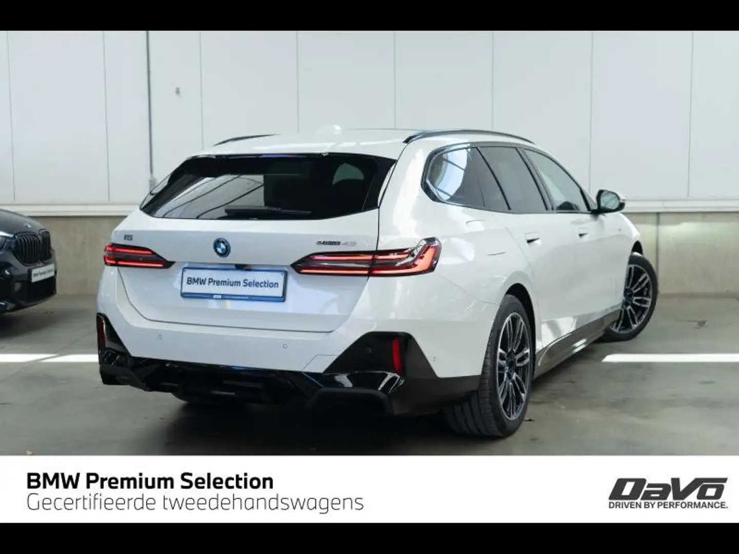 BMW i5 M SPORT PRO - PANODAK - HARMAN White - 2