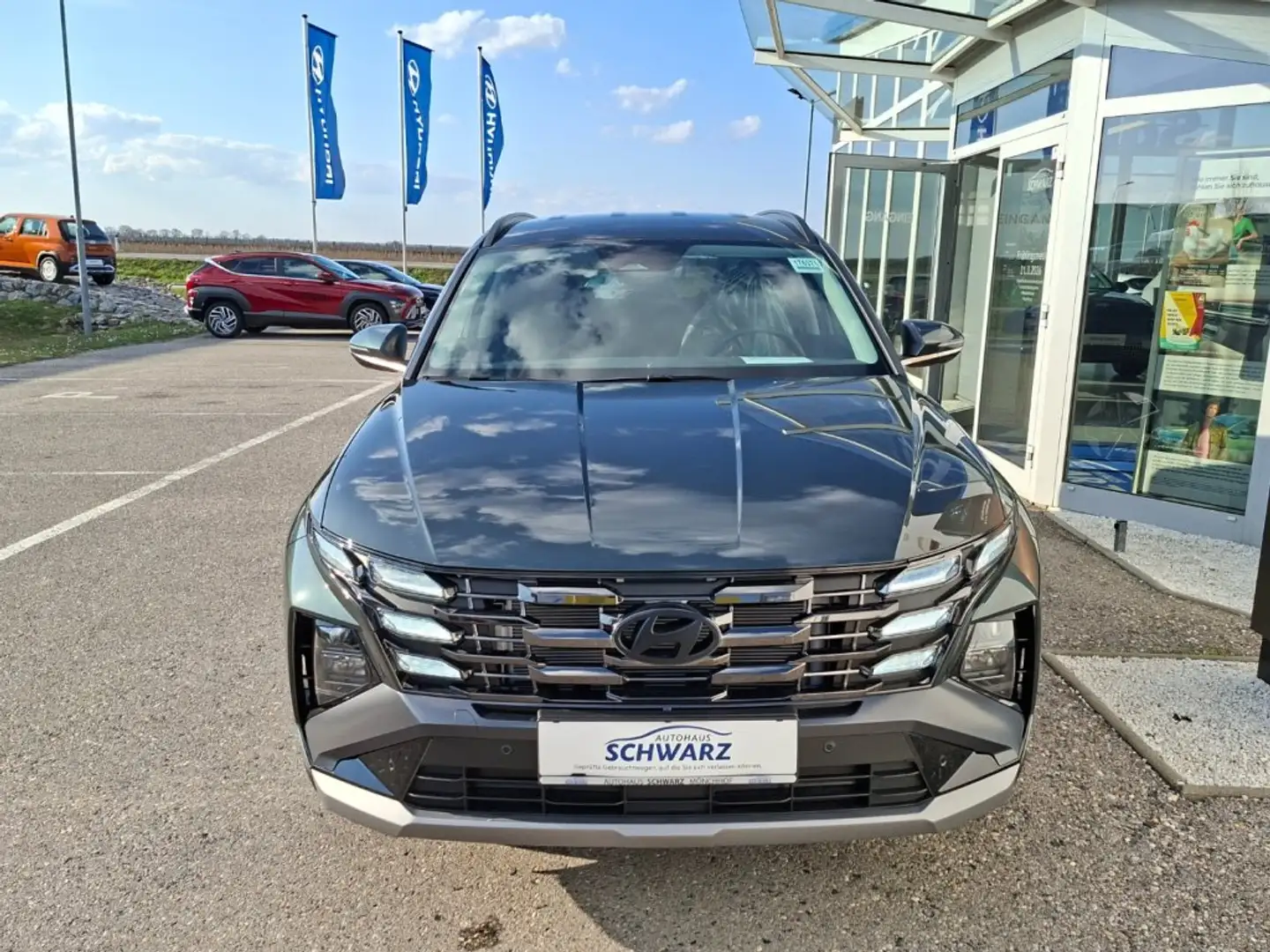 Hyundai TUCSON NX4 GO 1,6 T-GDi 2WD DCT t6bg2 Grün - 2