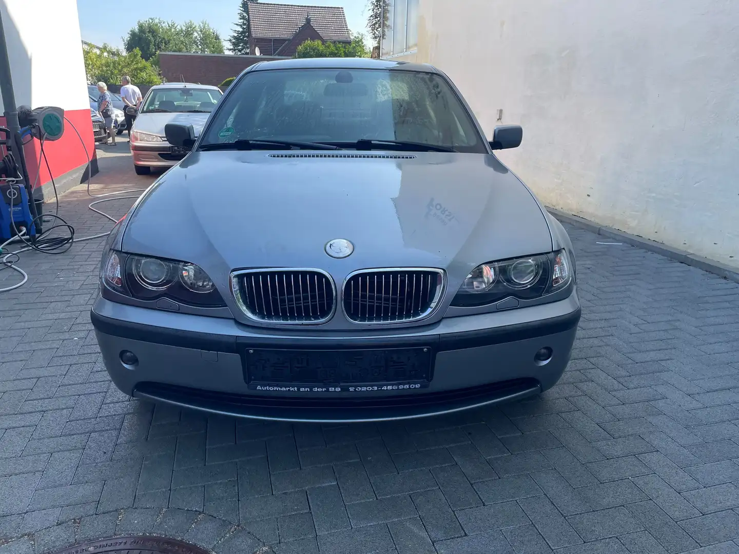 BMW 318 318i Edition Exclusiv Automatik HU NEU Silber - 2