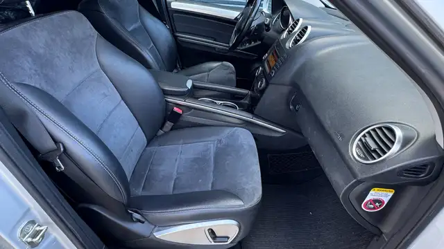 Mercedes-Benz M Class view 12