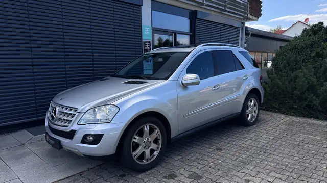 Mercedes-Benz M Class main image