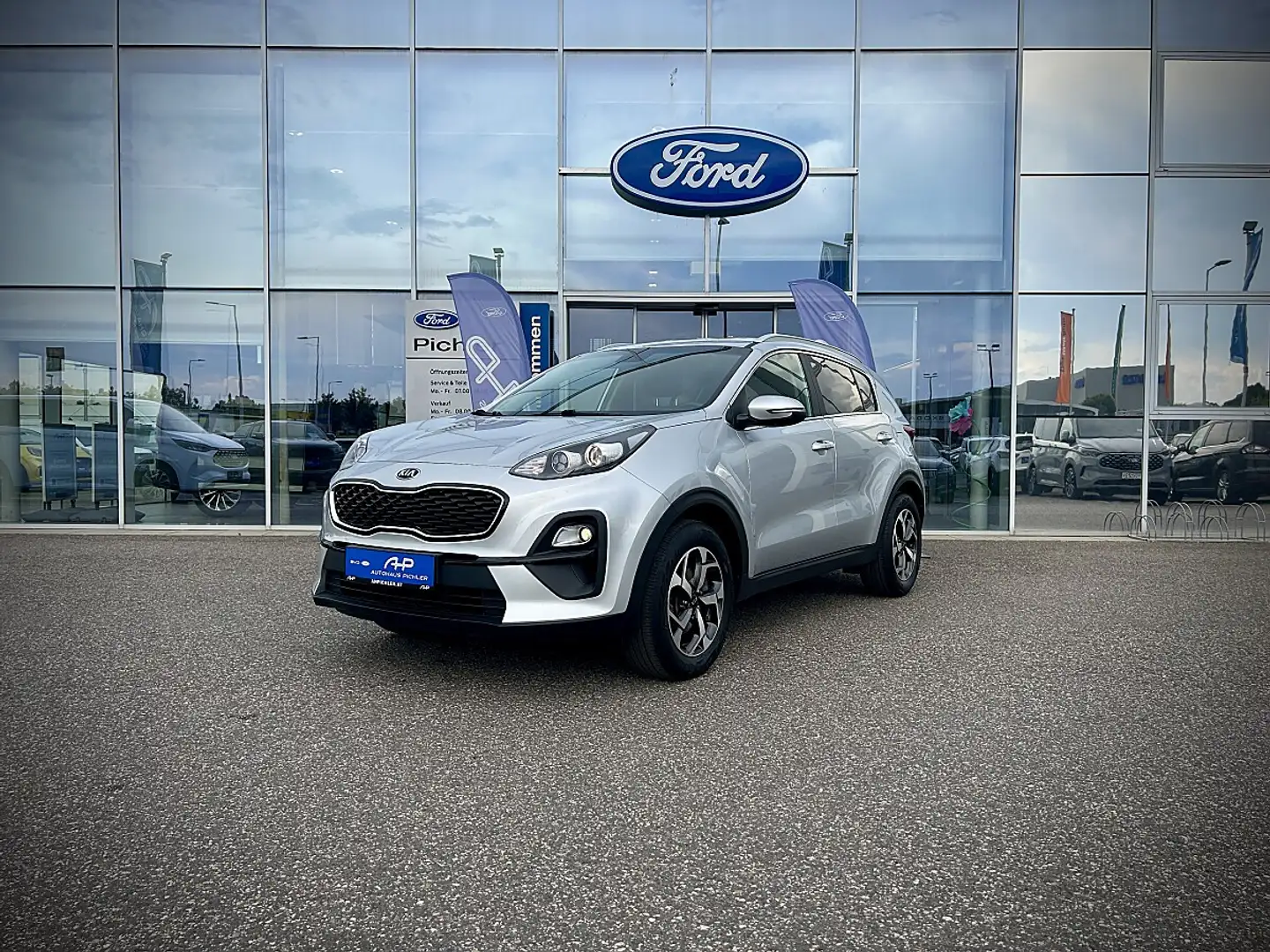 Kia Sportage Silber 1,6 GDI GPF 130PS / Rückfahrkamera / App... Silber - 1