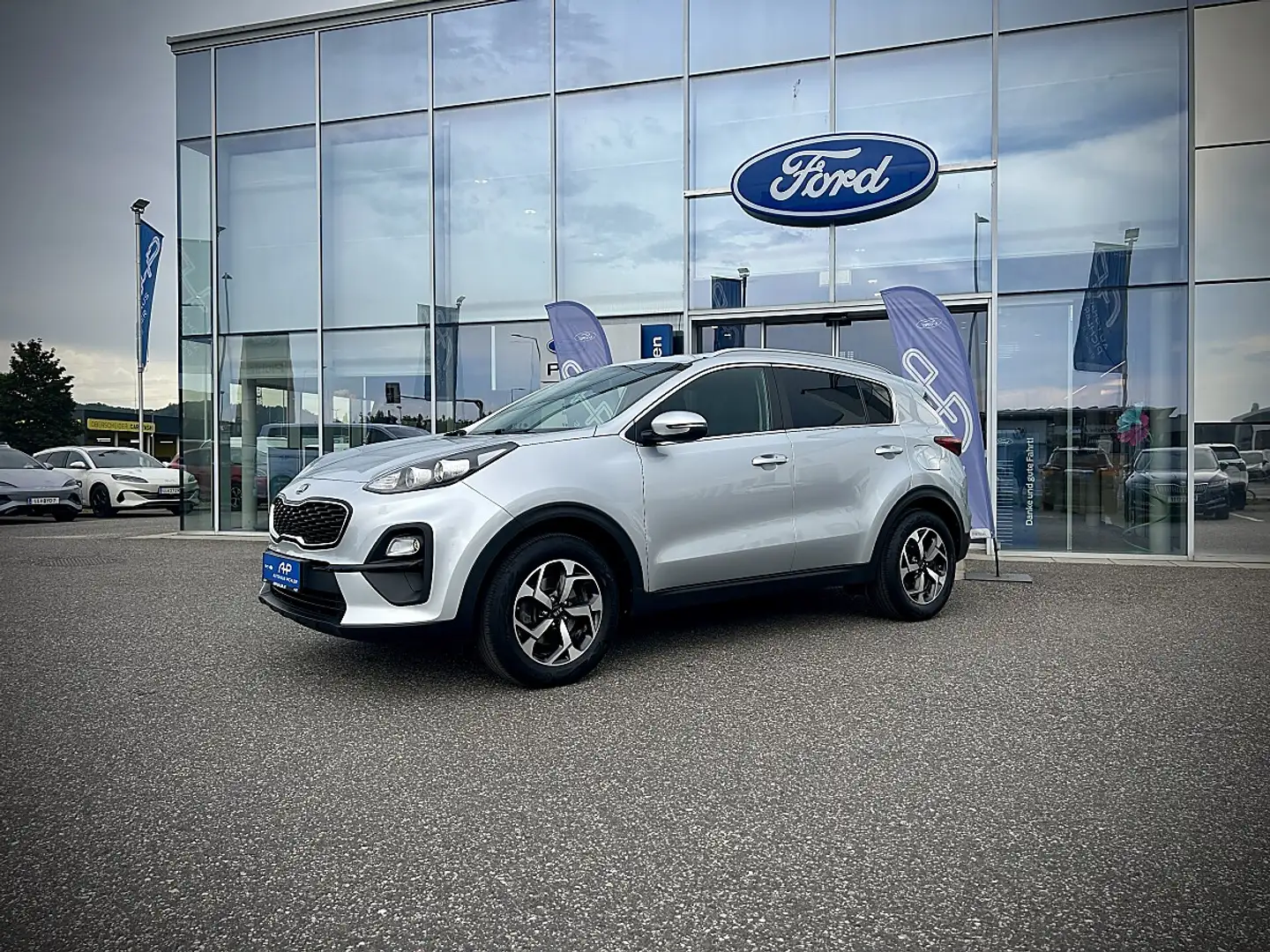Kia Sportage Silber 1,6 GDI GPF 130PS / Rückfahrkamera / App... Silber - 2