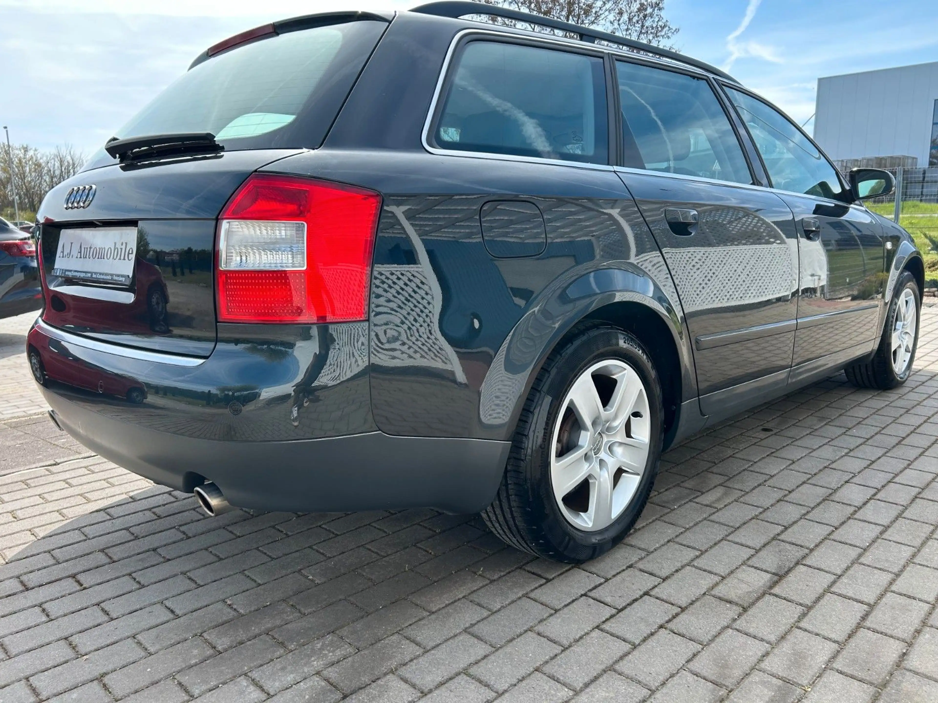 Audi A4 2.4 multitronic Avant Xenon PDC Navi — photo 4