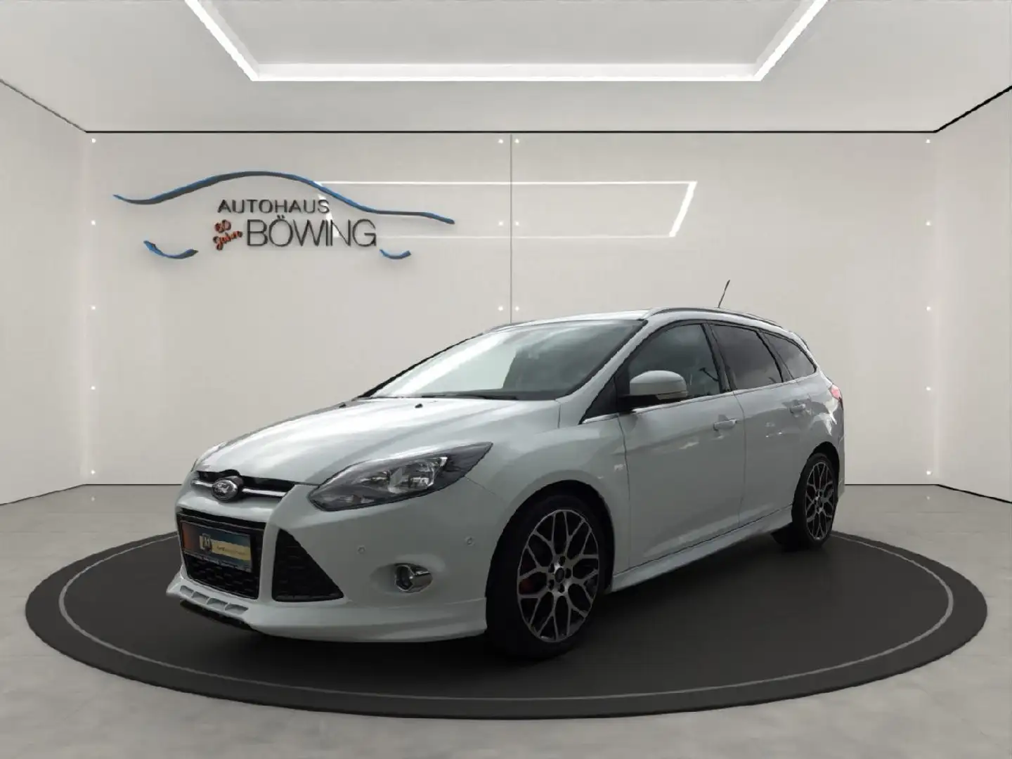 Ford Focus Titanium Weiß - 1