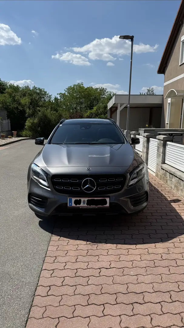 Mercedes-Benz GLA 180 Aut. - 2
