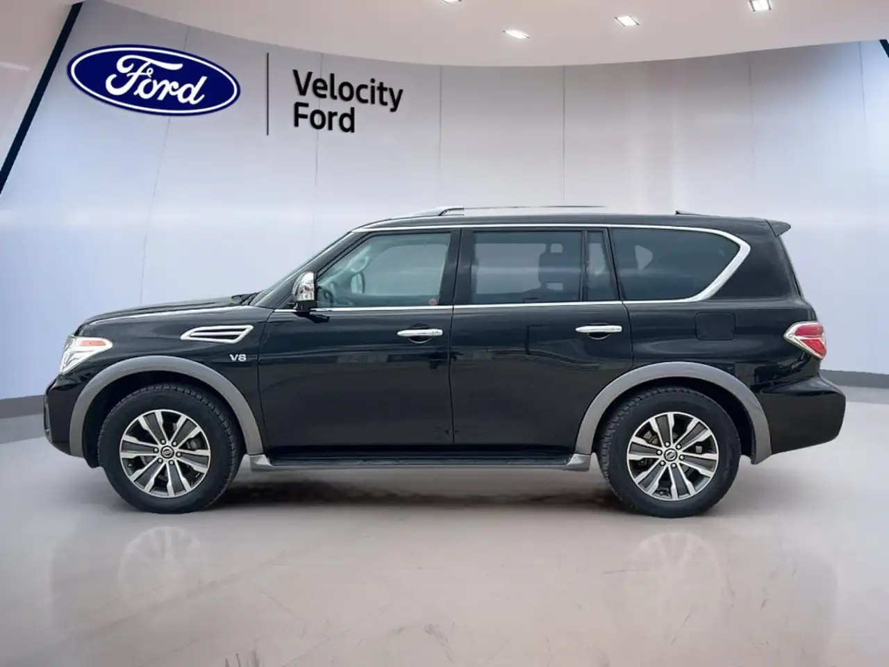 Nissan Armada снимка Nissan Armada
