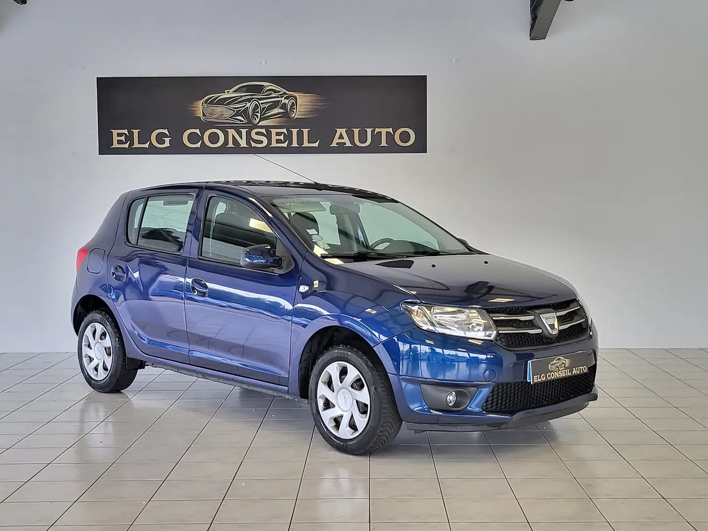 Dacia Sandero Sandero 1.2 16V 75 E6 Lauréate Bleu - 1