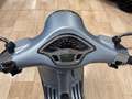 Vespa Primavera 50 S mit Topcase Grau - thumbnail 5