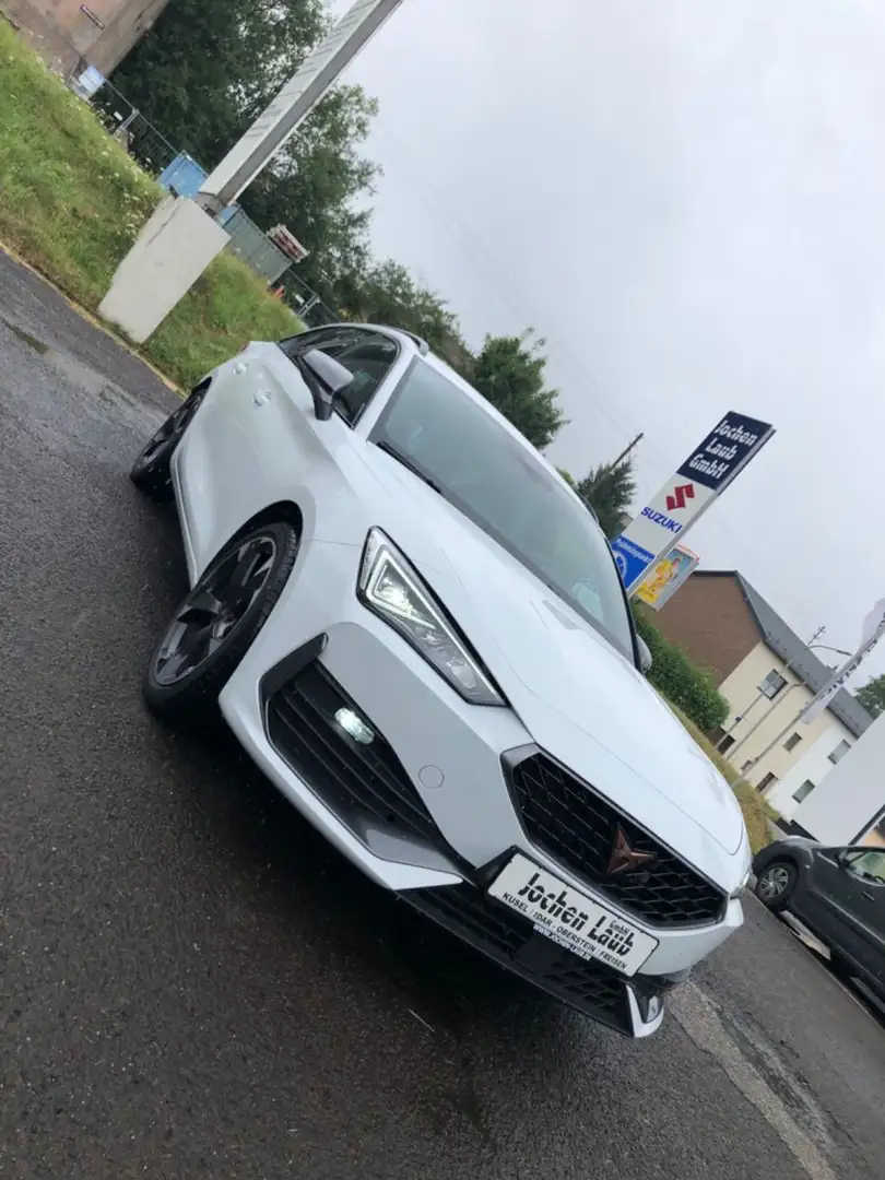 CUPRA Leon Sportstourer e-Hybrid Weiß - 2