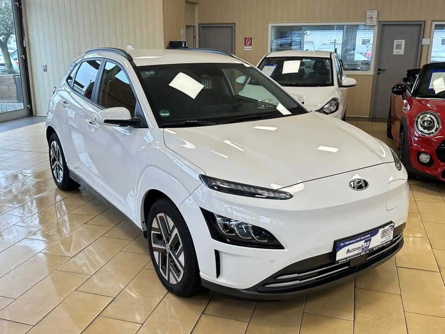 Hyundai KONA Prime*ACC*Krell*HUD*DAB*CarPlay*LED*R.Cam* Weiß - 1