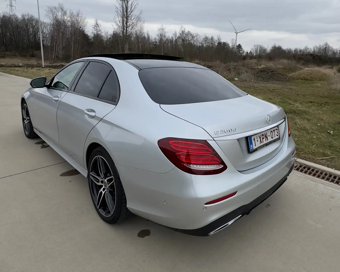 Mercedes-Benz E 200 d 9G-TRONIC - AMG PACK - PANO - MEMORY - BURMESTER - 2