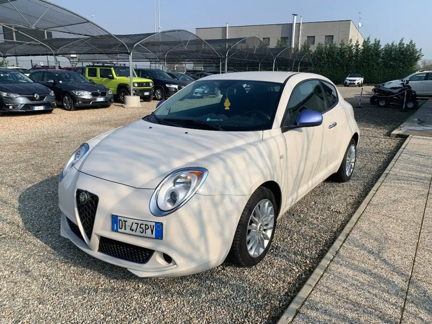 Alfa Romeo MiTo 1.4 78 CV Distinctive Weiß - 1