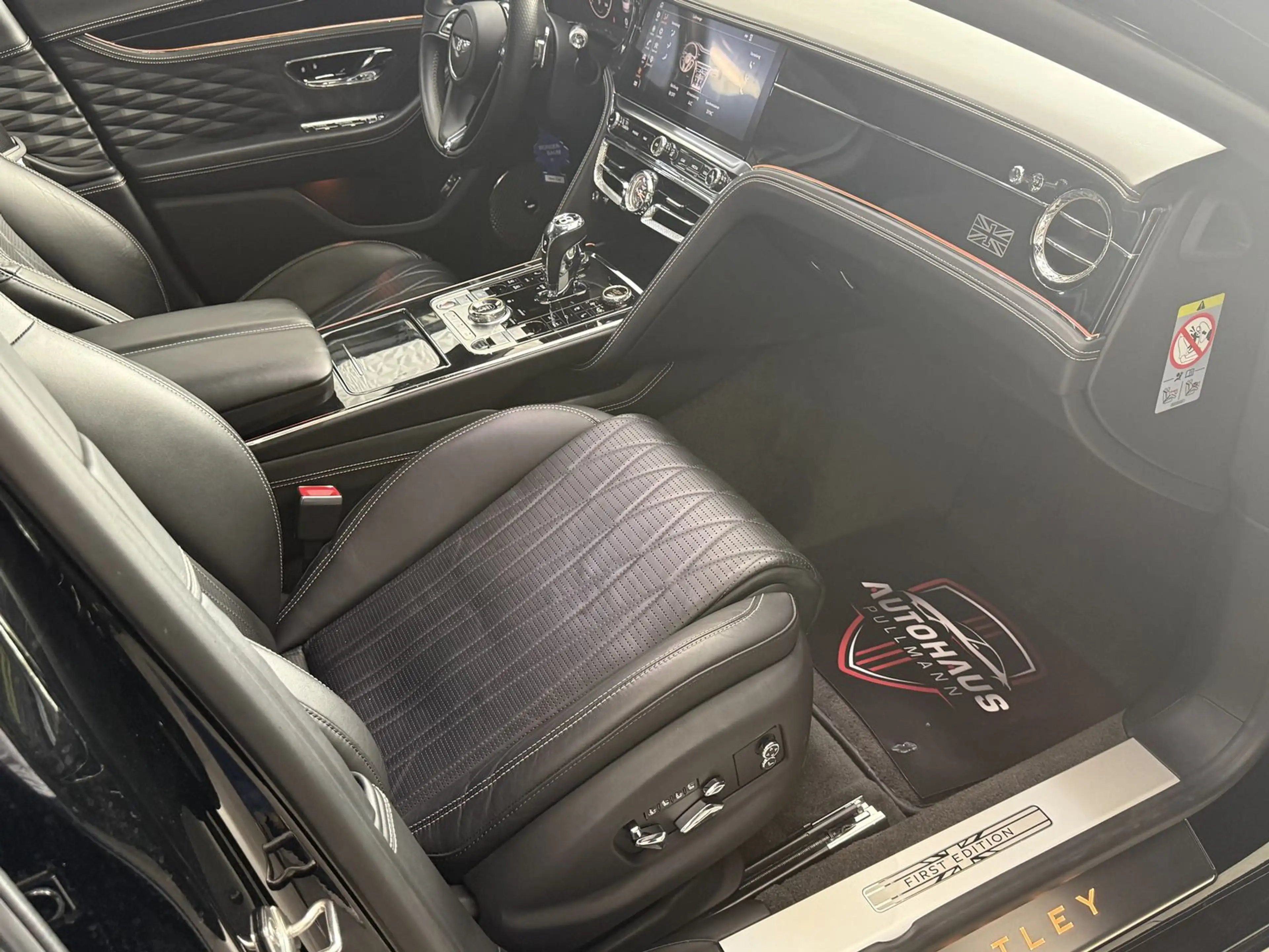 Bentley Flying Spur FIRST EDITION*FULL* — photo 11