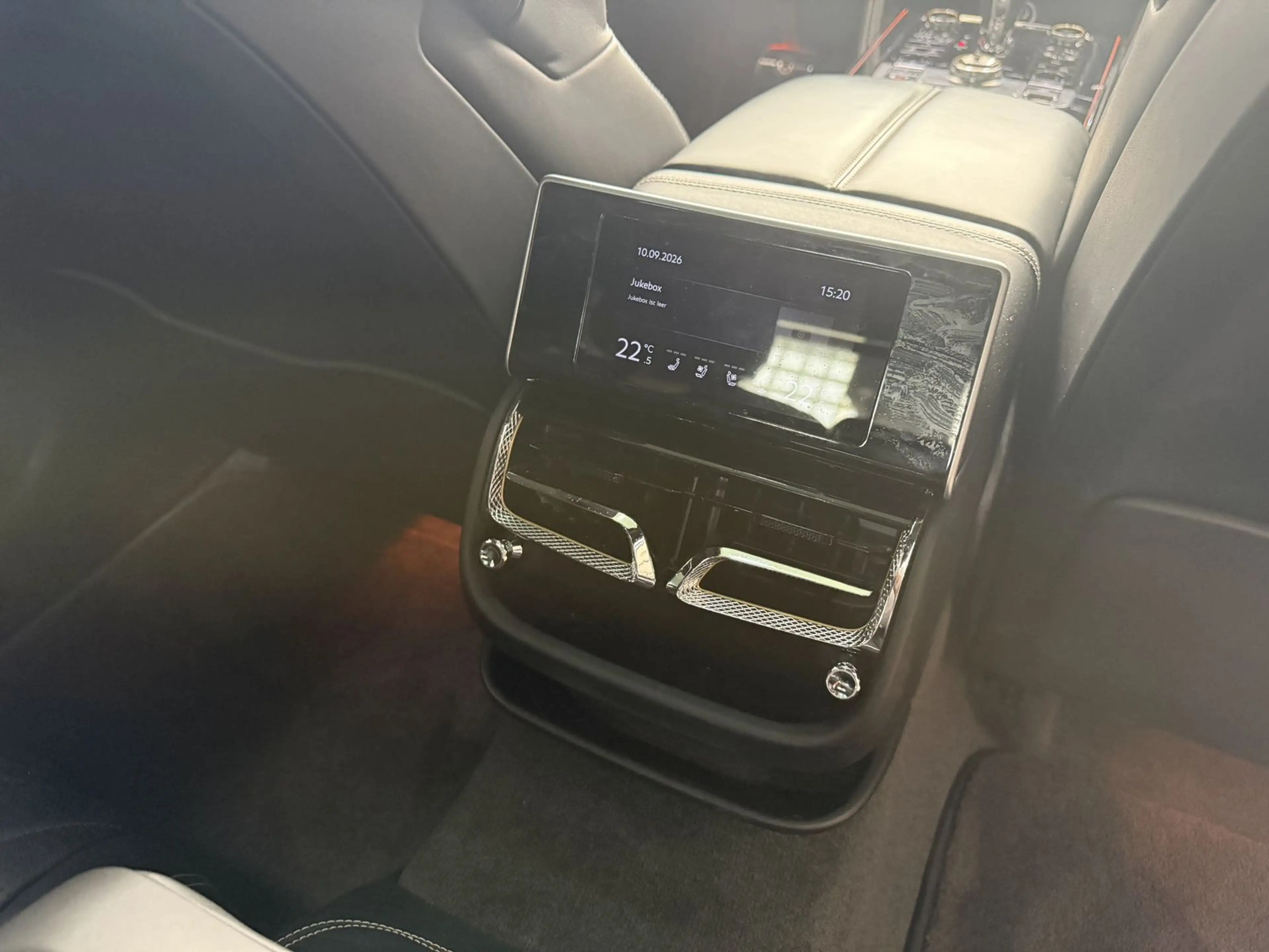 Bentley Flying Spur FIRST EDITION*FULL* — photo 15