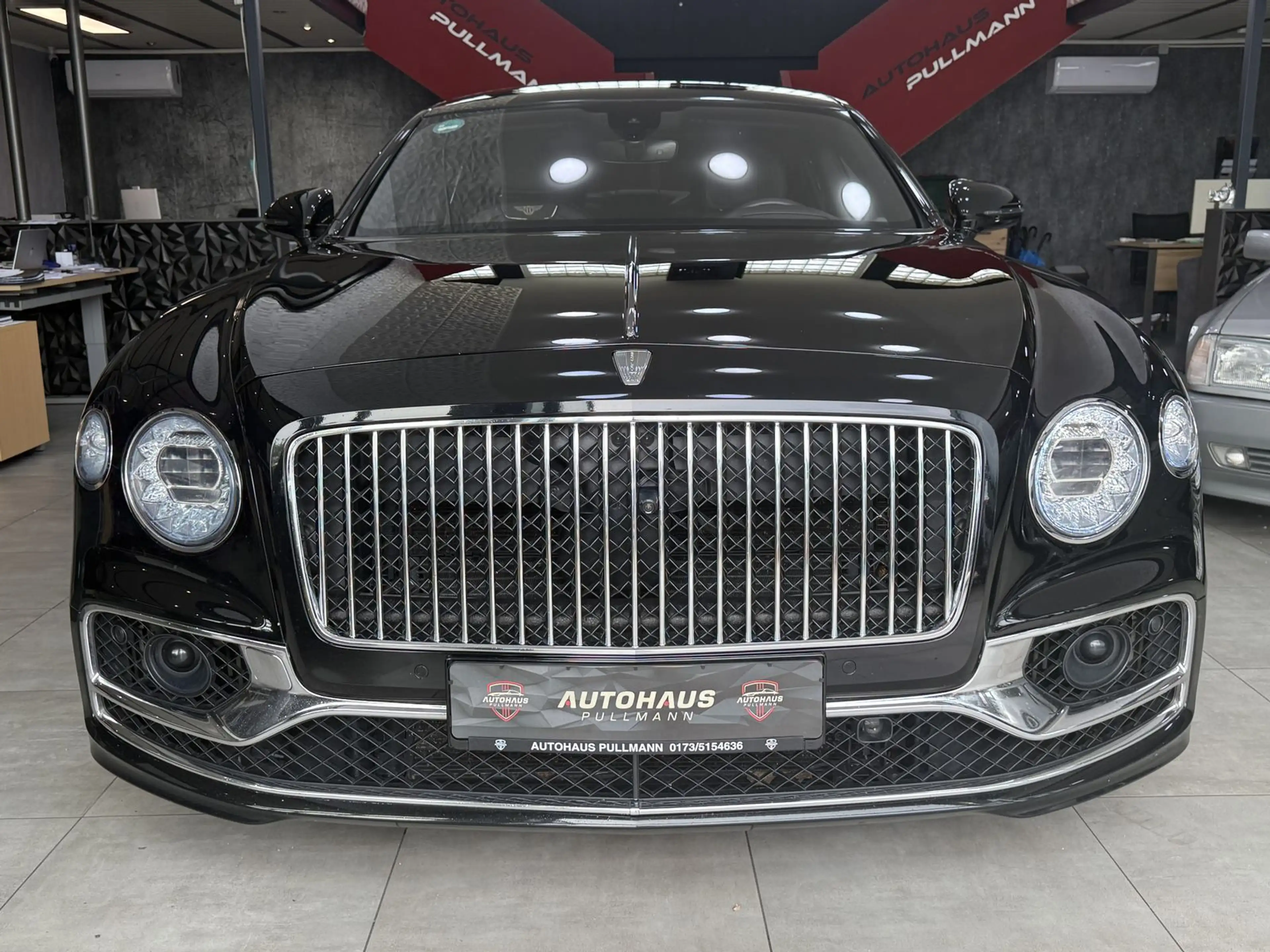 Bentley Flying Spur FIRST EDITION*FULL* — photo 7