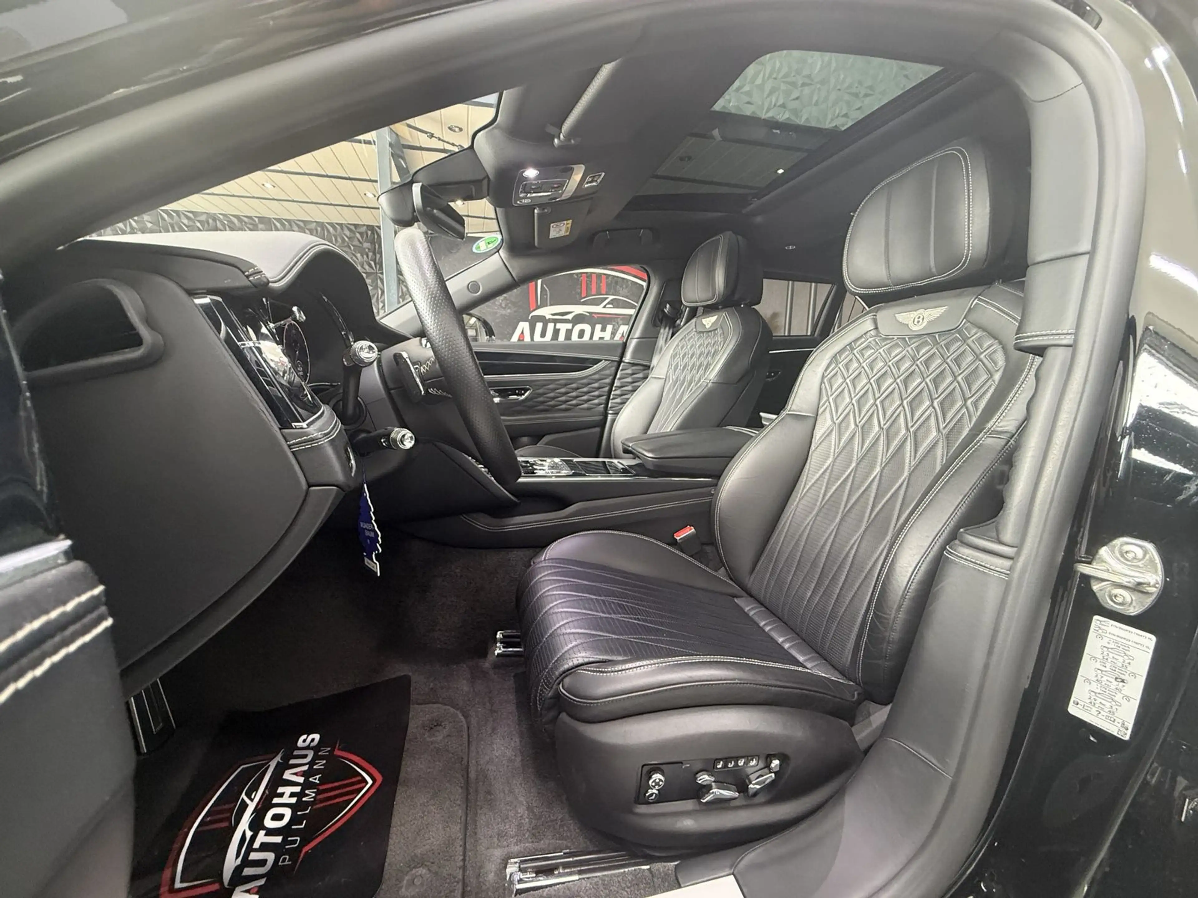 Bentley Flying Spur FIRST EDITION*FULL* — photo 8