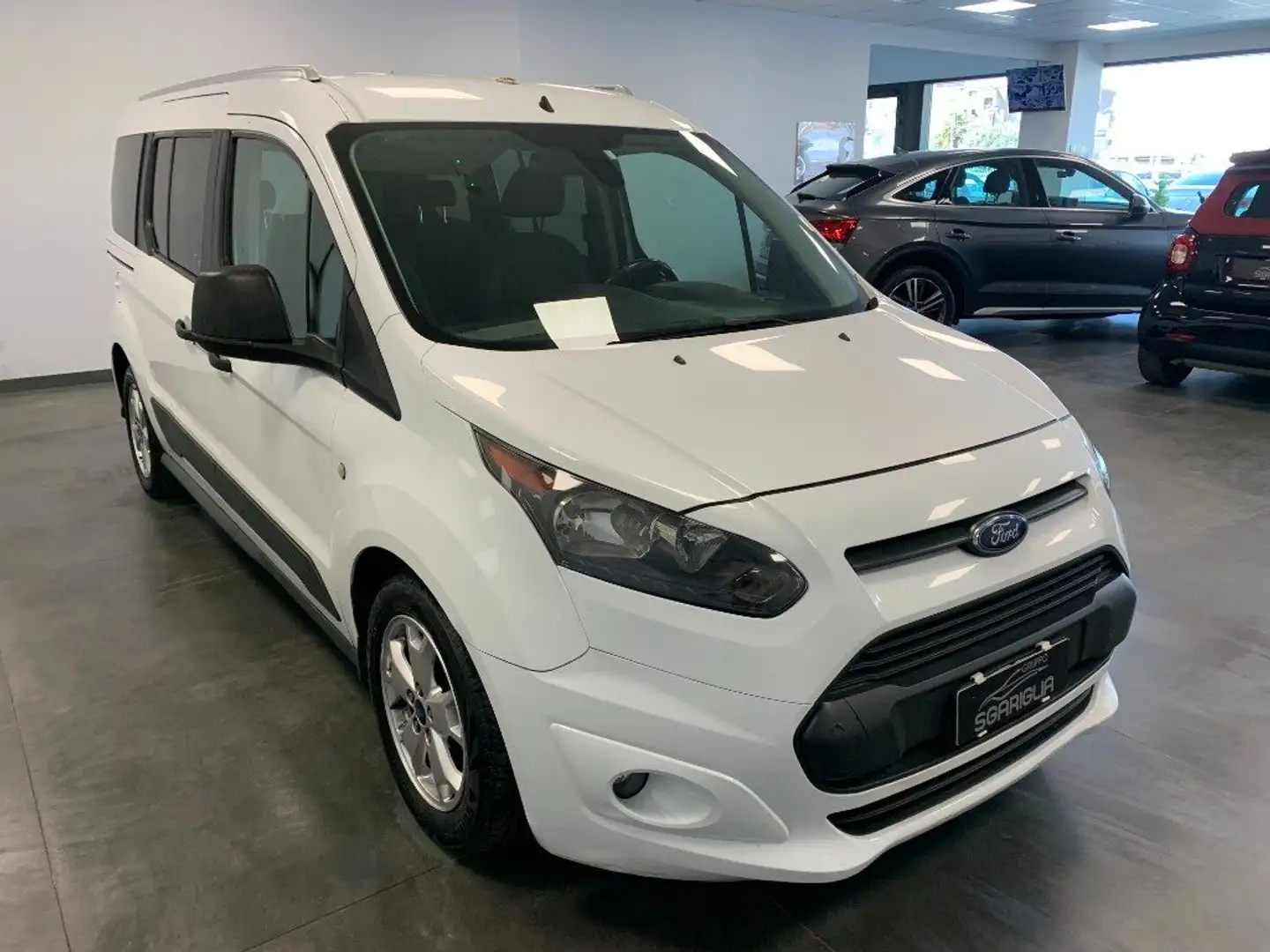 Ford Tourneo Connect 7 POSTI 1.5 TDCi Titanium Blanc - 1
