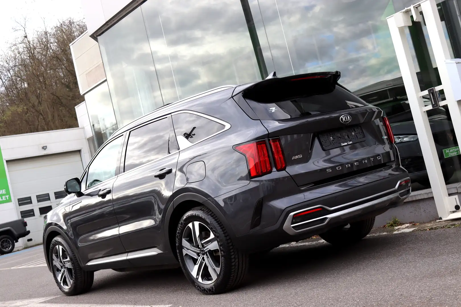 Kia Sorento 1.6GDI AWD 180CV PHEV 7PLACE PANO FULL OPTION TVAC Gris - 2