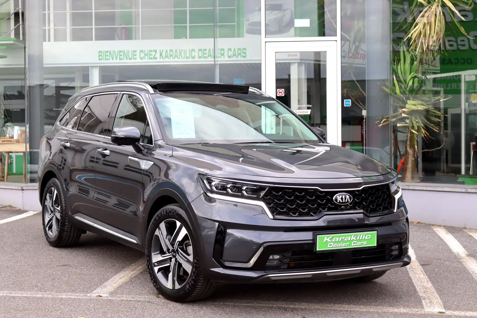 Kia Sorento 1.6GDI AWD 180CV PHEV 7PLACE PANO FULL OPTION TVAC Gris - 1
