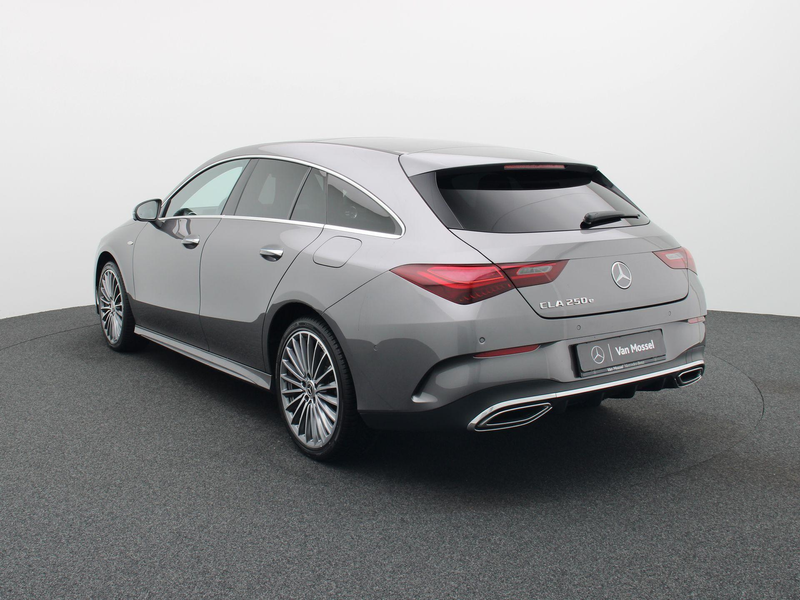 Mercedes-Benz CLA 250 e AMG Line Shooting Brake + MULTIBEAM LED + PANORA — photo 2
