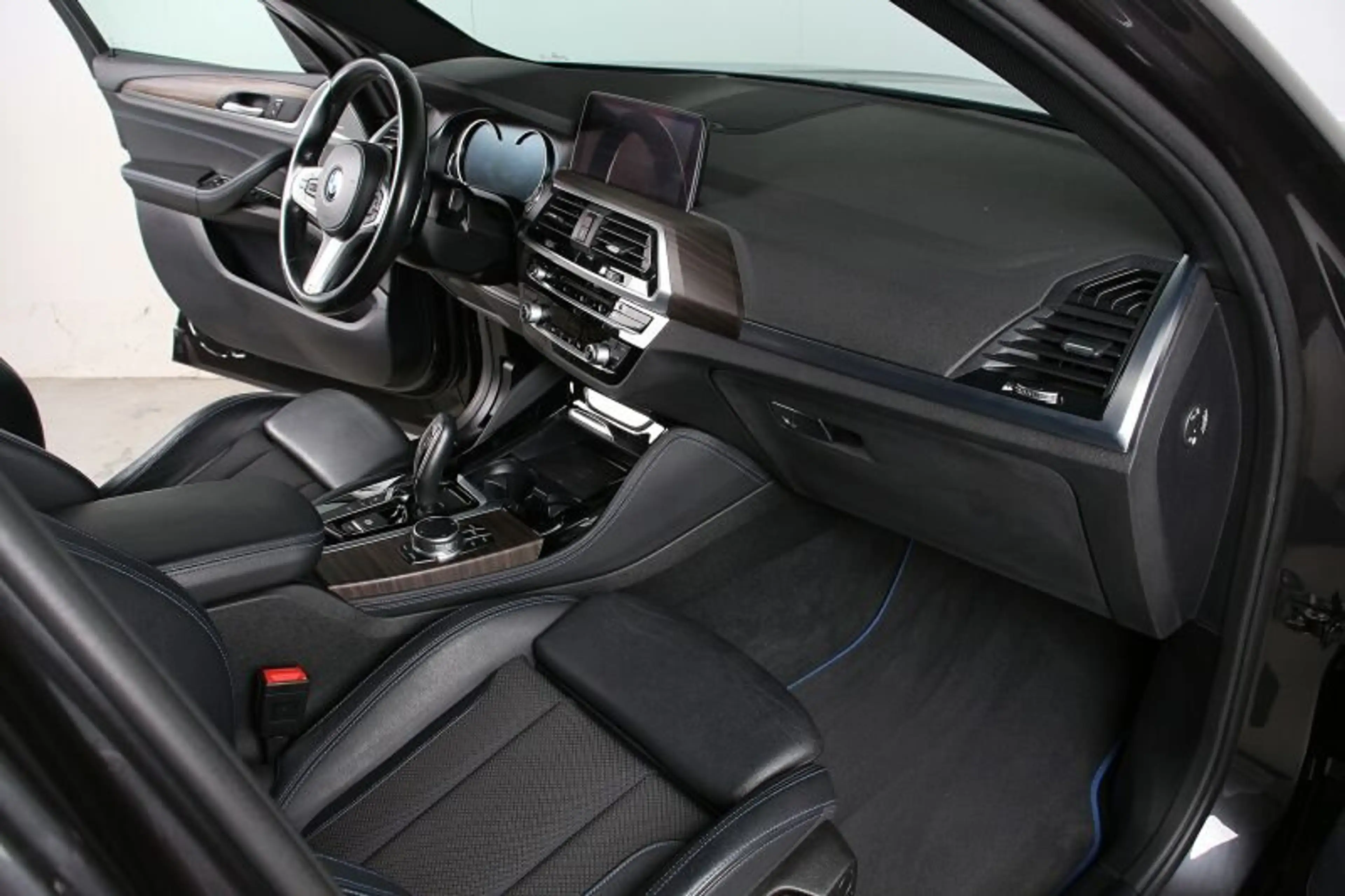 BMW X4 xDr 30iA M Sport 21Zoll LED Park+ HuD Pano — photo 5