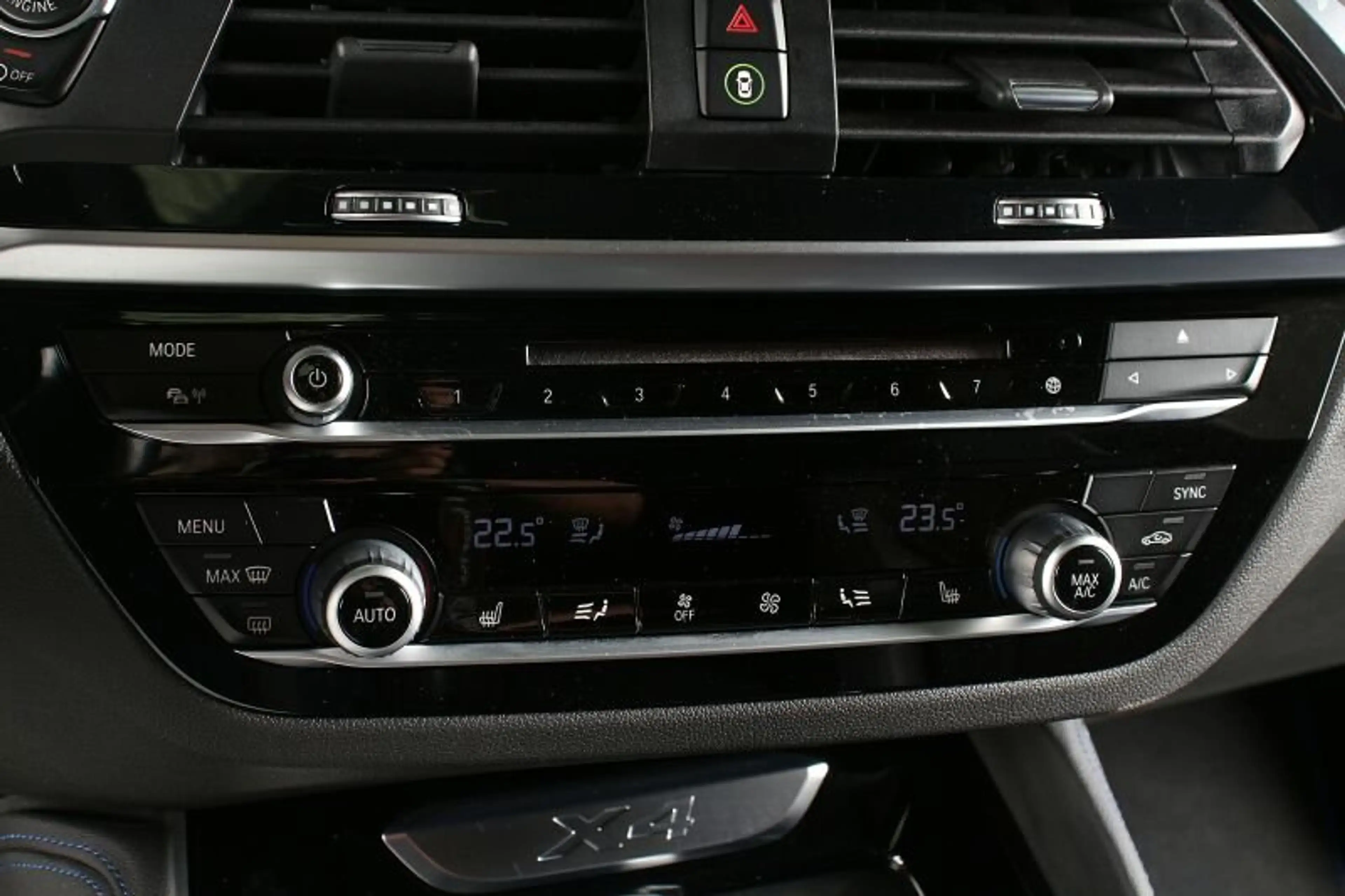 BMW X4 xDr 30iA M Sport 21Zoll LED Park+ HuD Pano — photo 13
