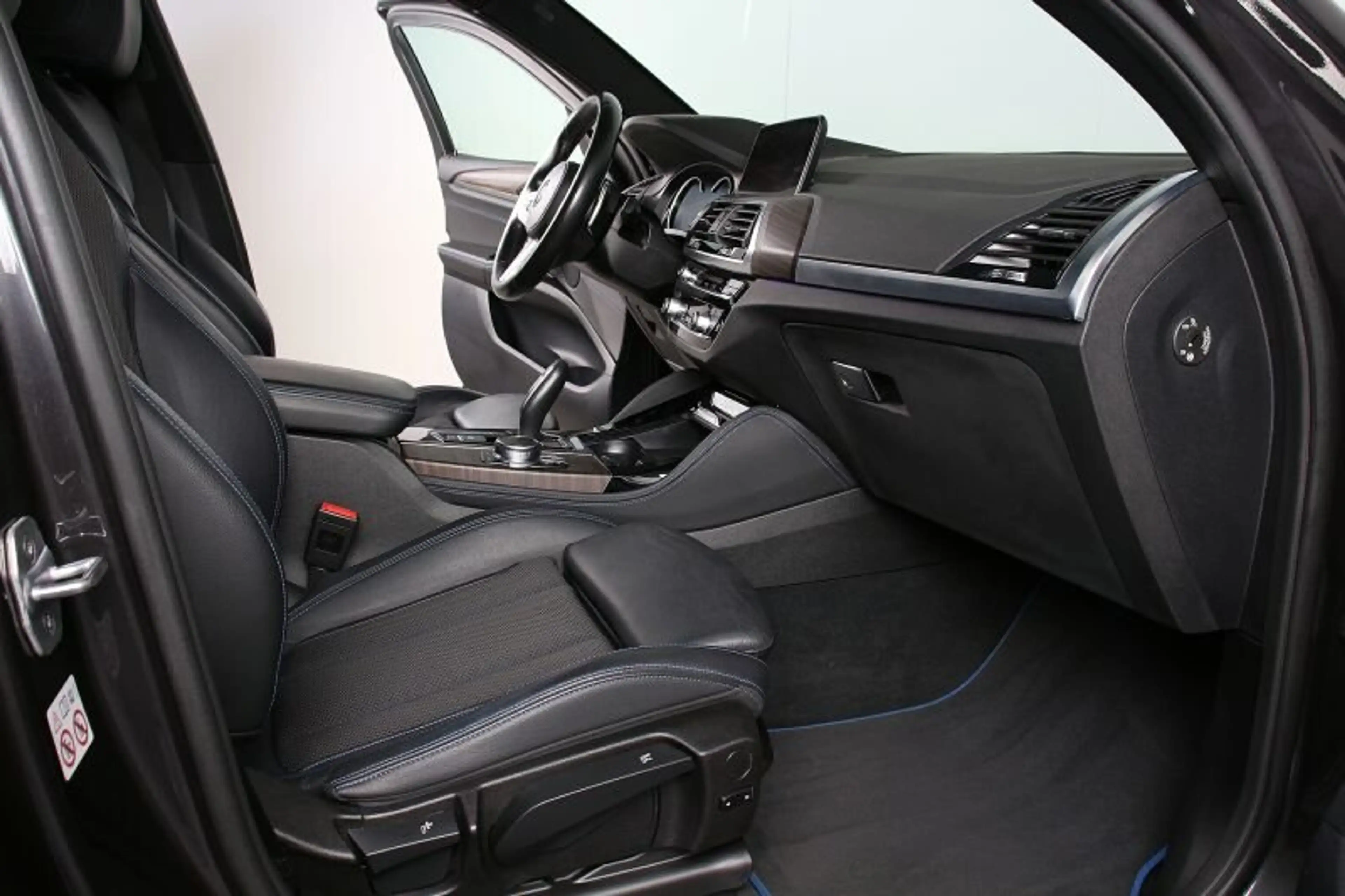 BMW X4 xDr 30iA M Sport 21Zoll LED Park+ HuD Pano — photo 6