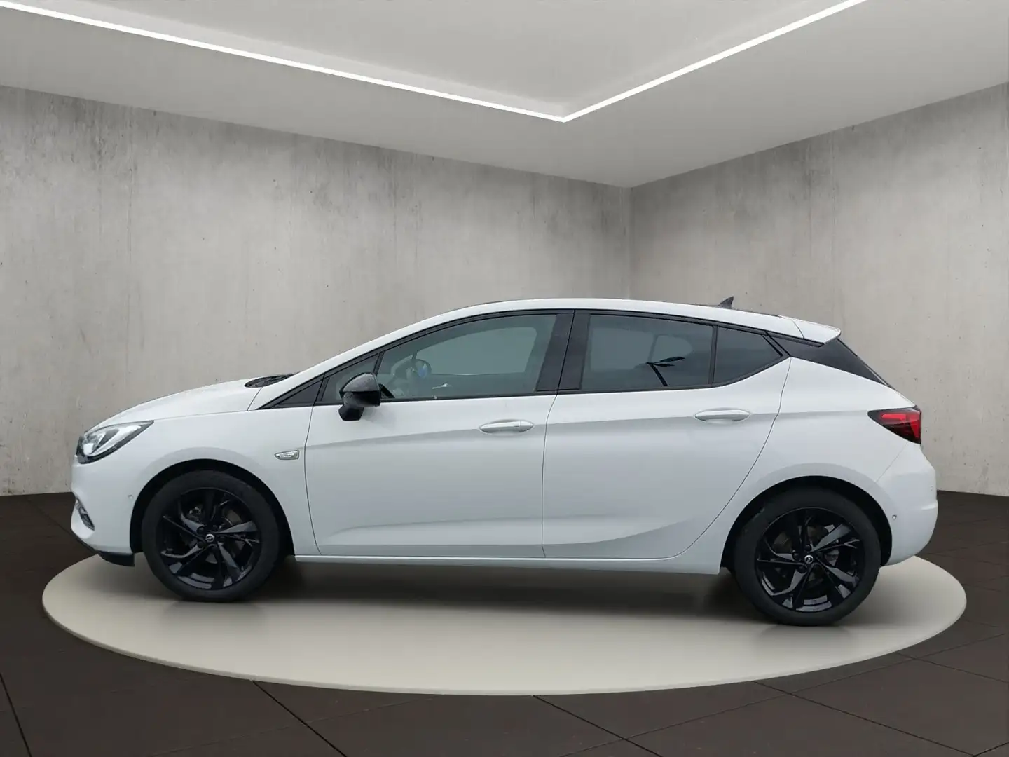 Opel Astra K 1.2 Turbo Ultimate Blanc - 2