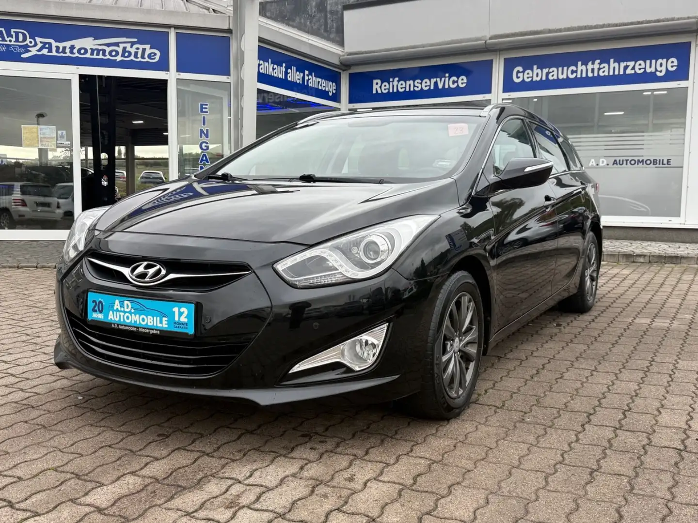Hyundai i40 cw 5 Star Edition Schwarz - 1